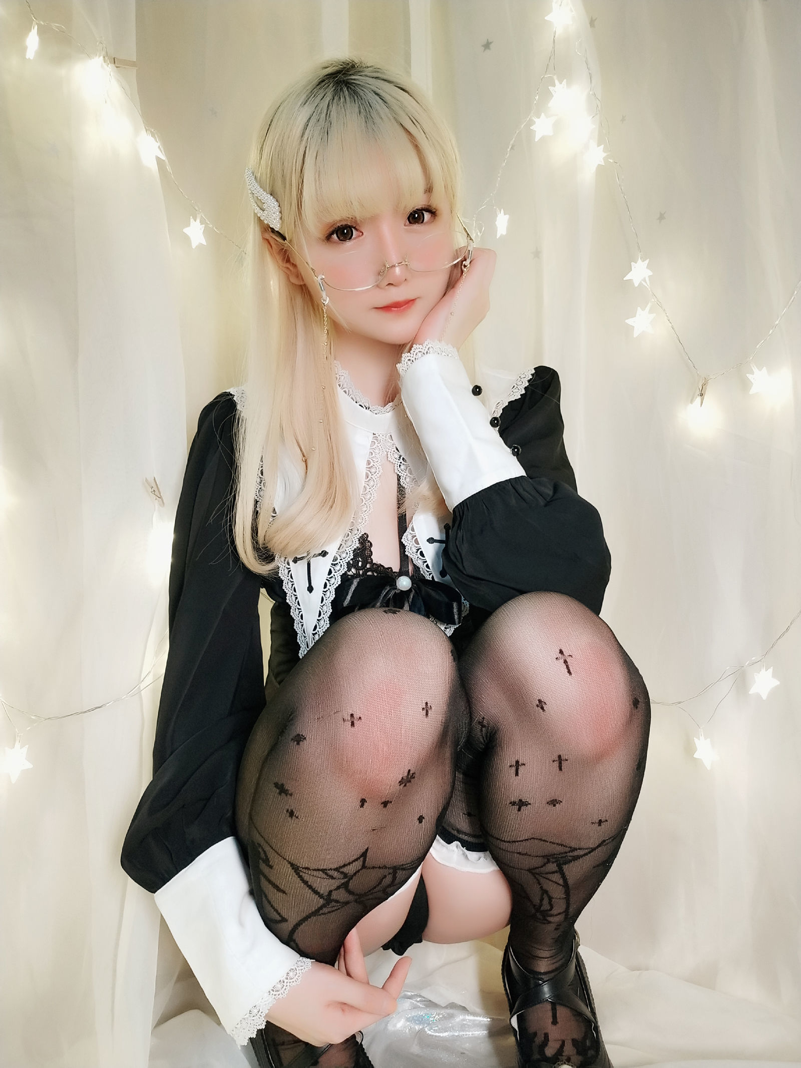 [萝莉COS] 星之迟迟 VOL.15 圣光修女包