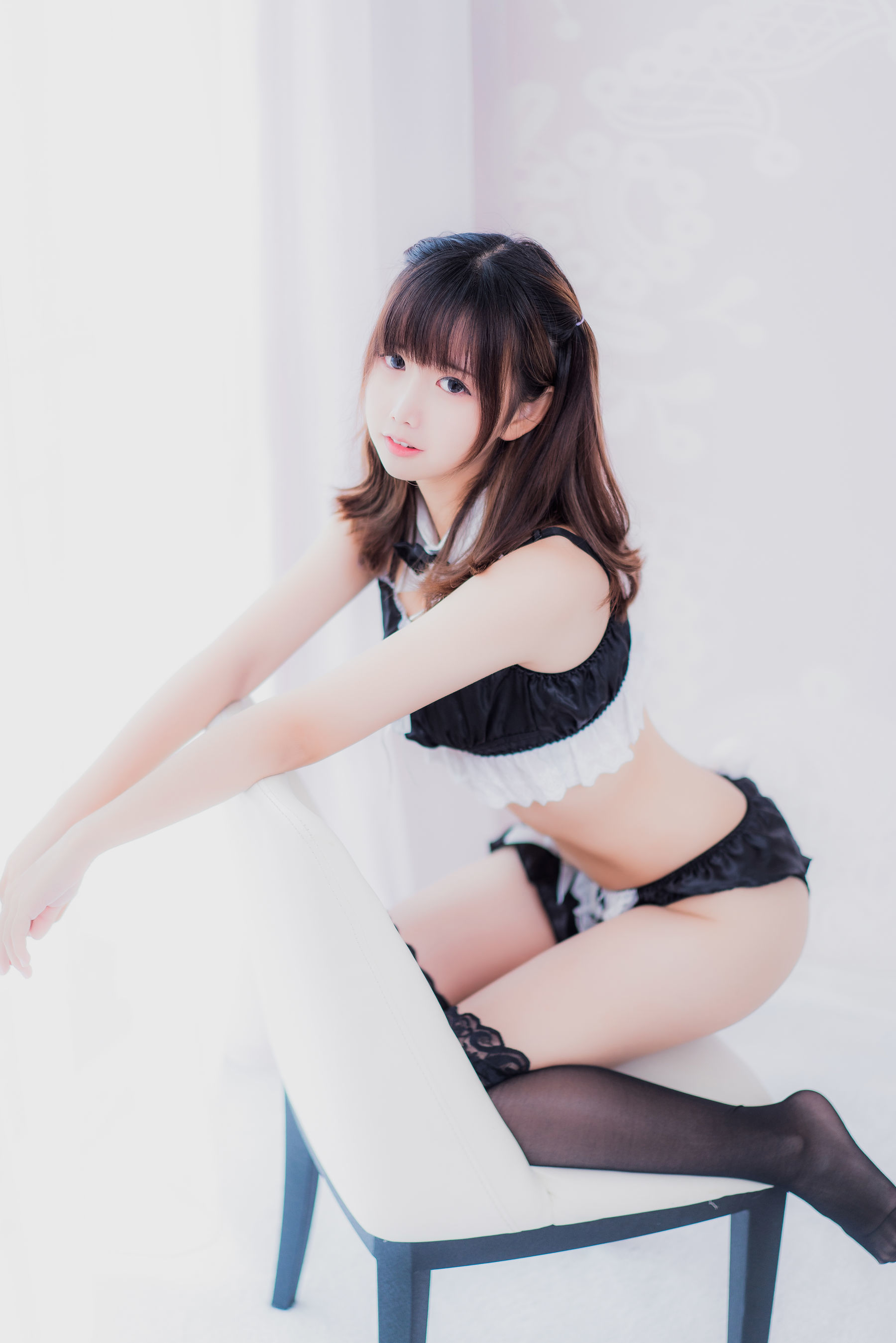 [萝莉COS] 面饼仙儿 - 黑丝女仆私房
