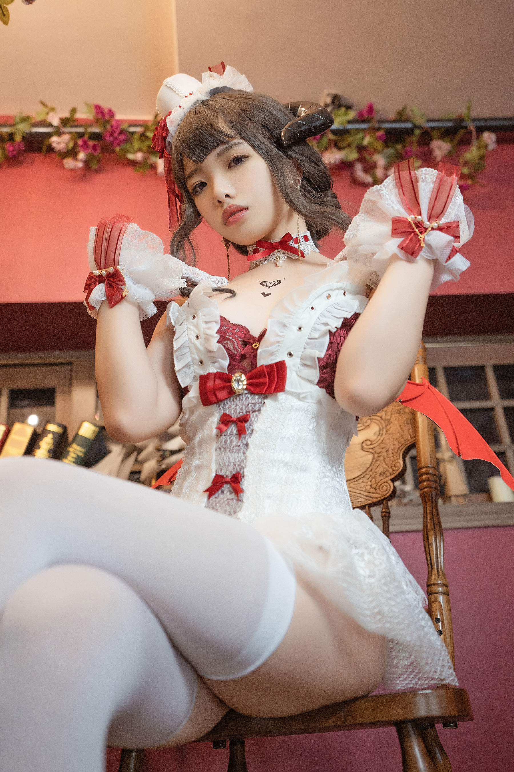 [萝莉COS] 雯妹 - 魅魔 Elegant devil