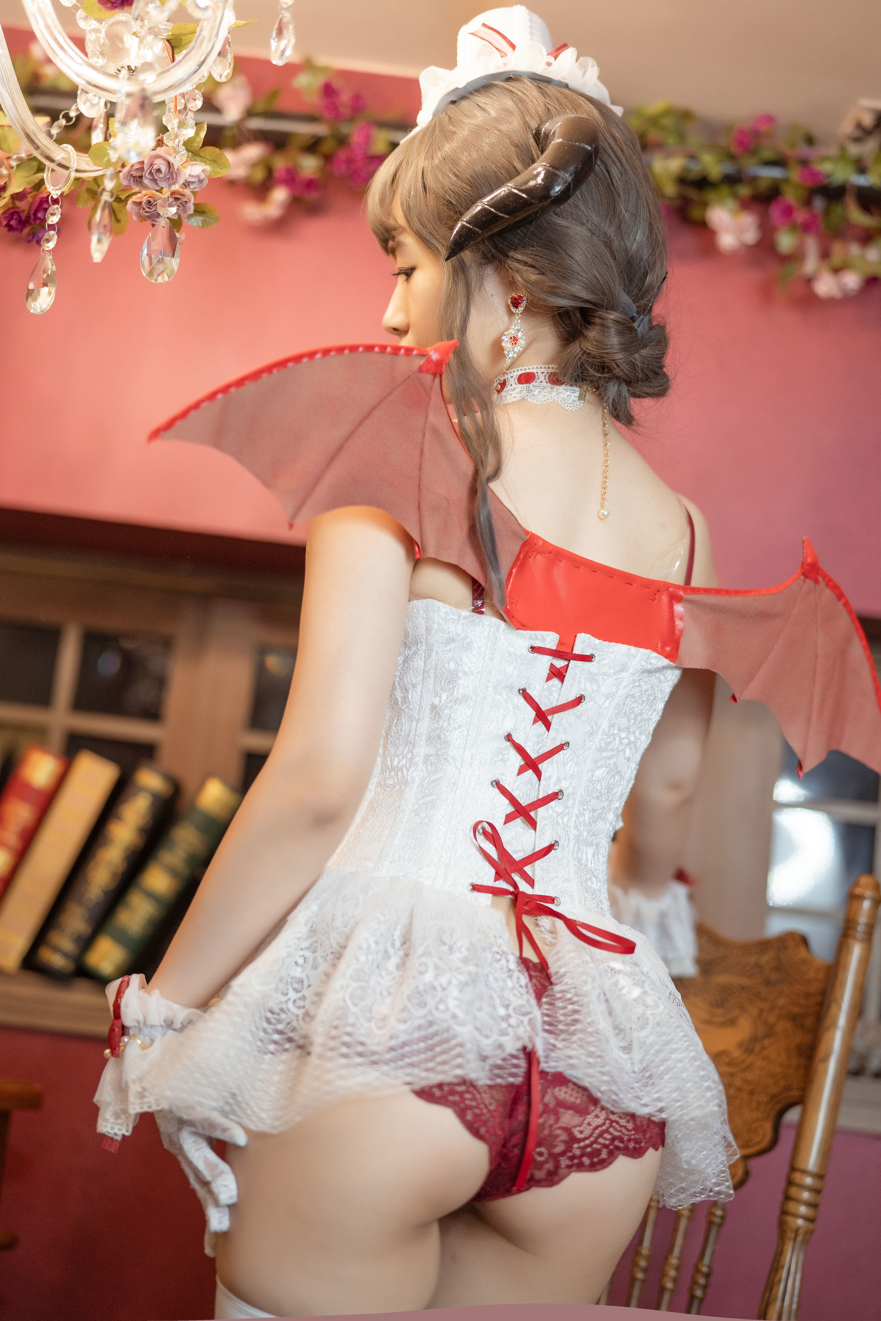 [萝莉COS] 雯妹 - 魅魔 Elegant devil