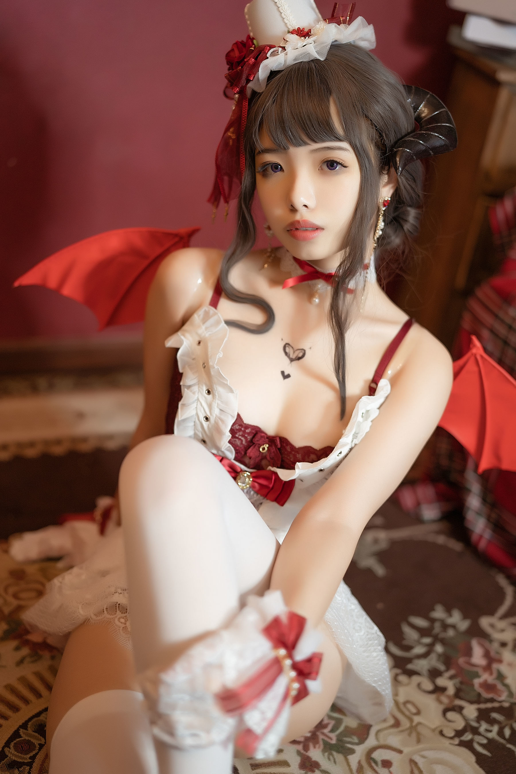 [萝莉COS] 雯妹 - 魅魔 Elegant devil