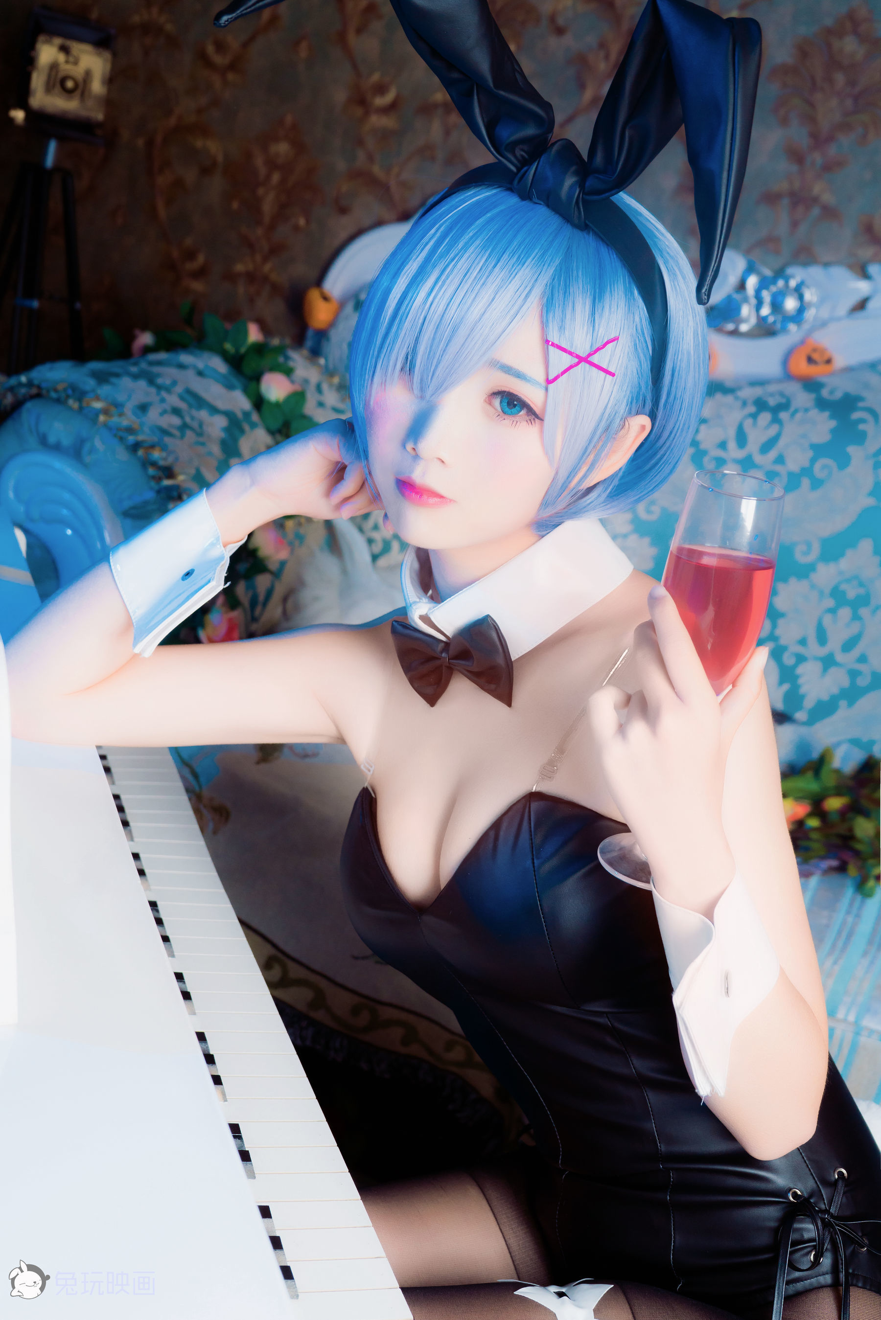 [萝莉COS] 面饼仙儿 - 兔女郎