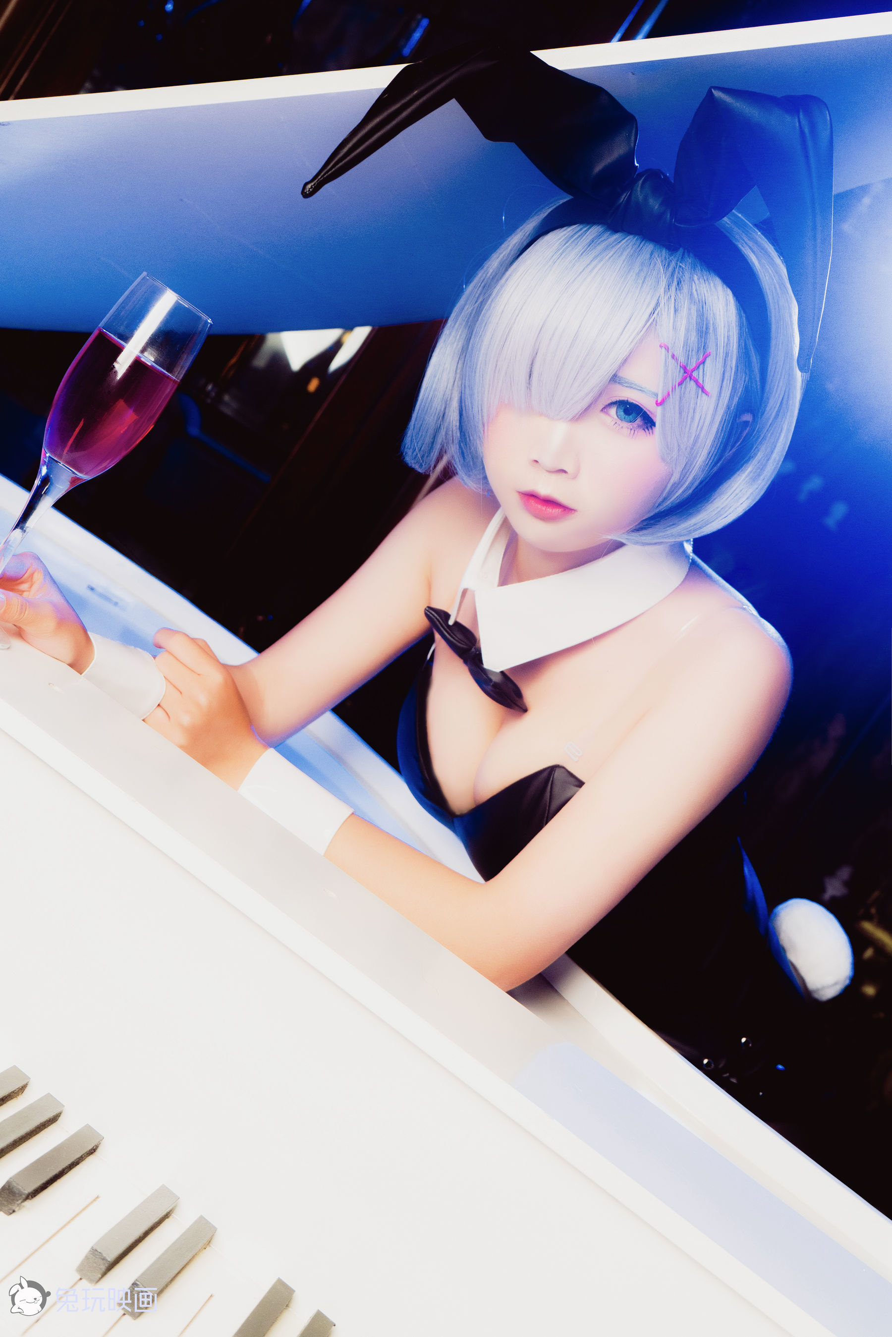 [萝莉COS] 面饼仙儿 - 兔女郎
