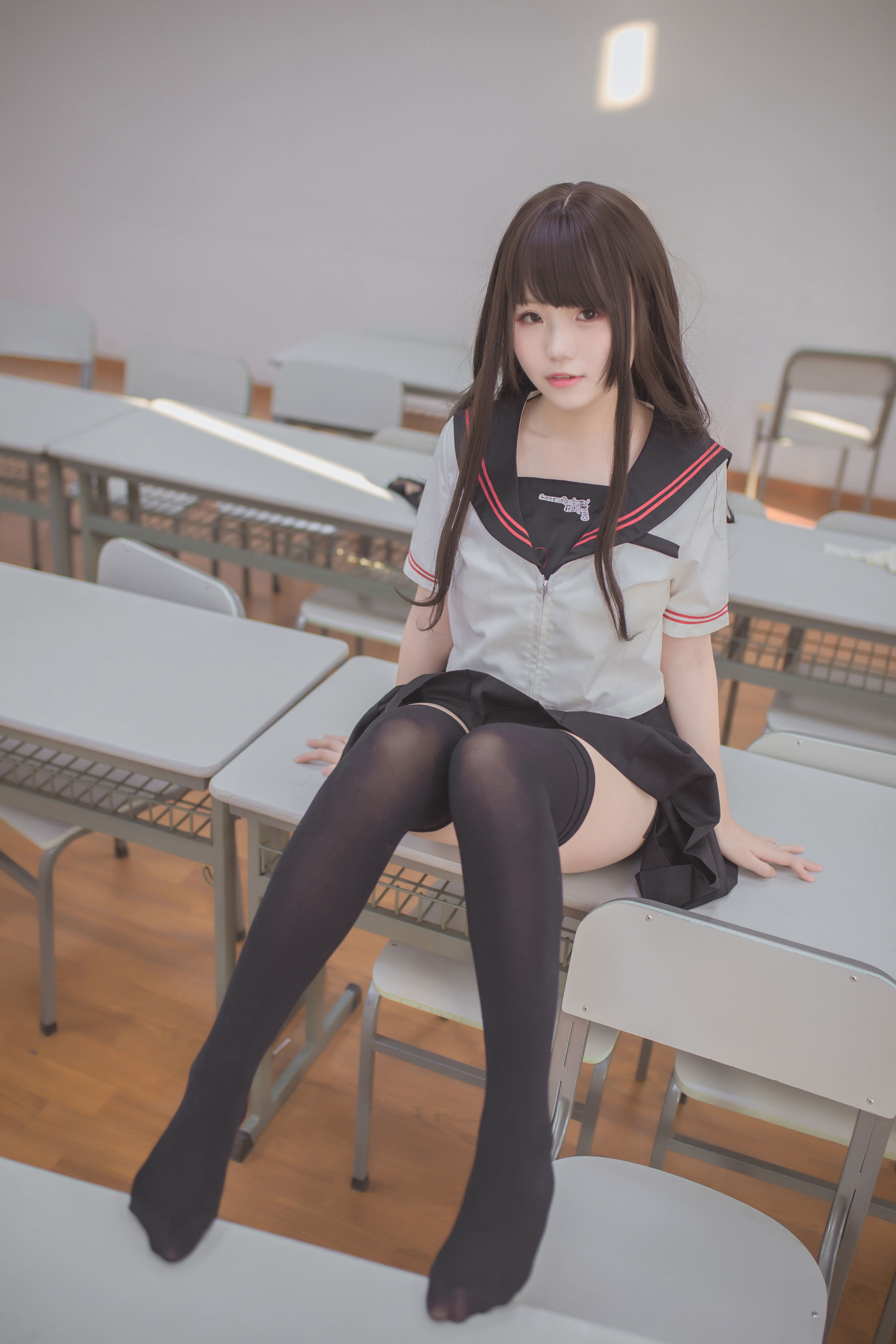 [萝莉COS] Yoko宅夏Cos - 黑丝JK