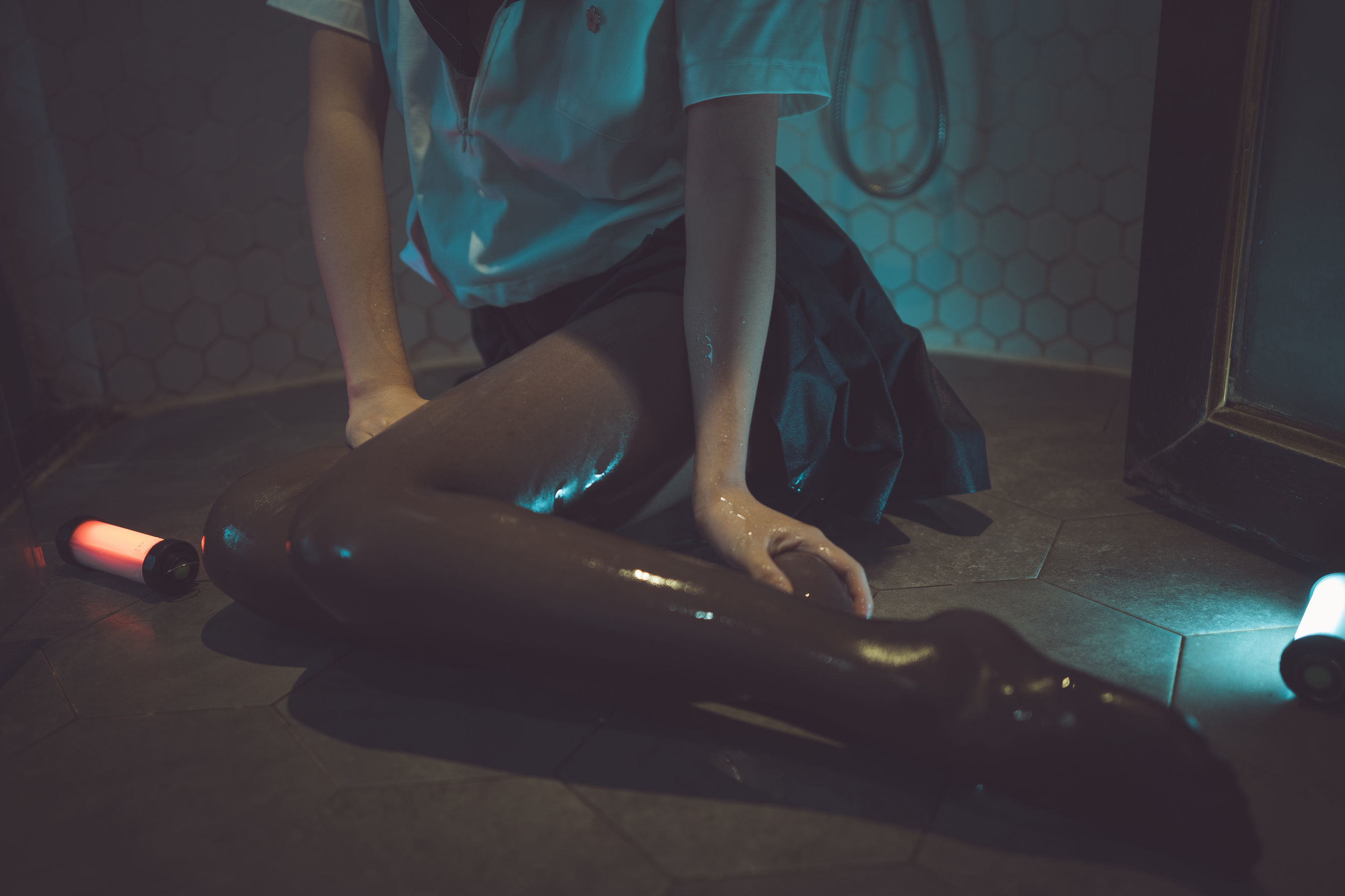 [萝莉COS] 面饼仙儿 - 脑内少女 浴缸黑丝