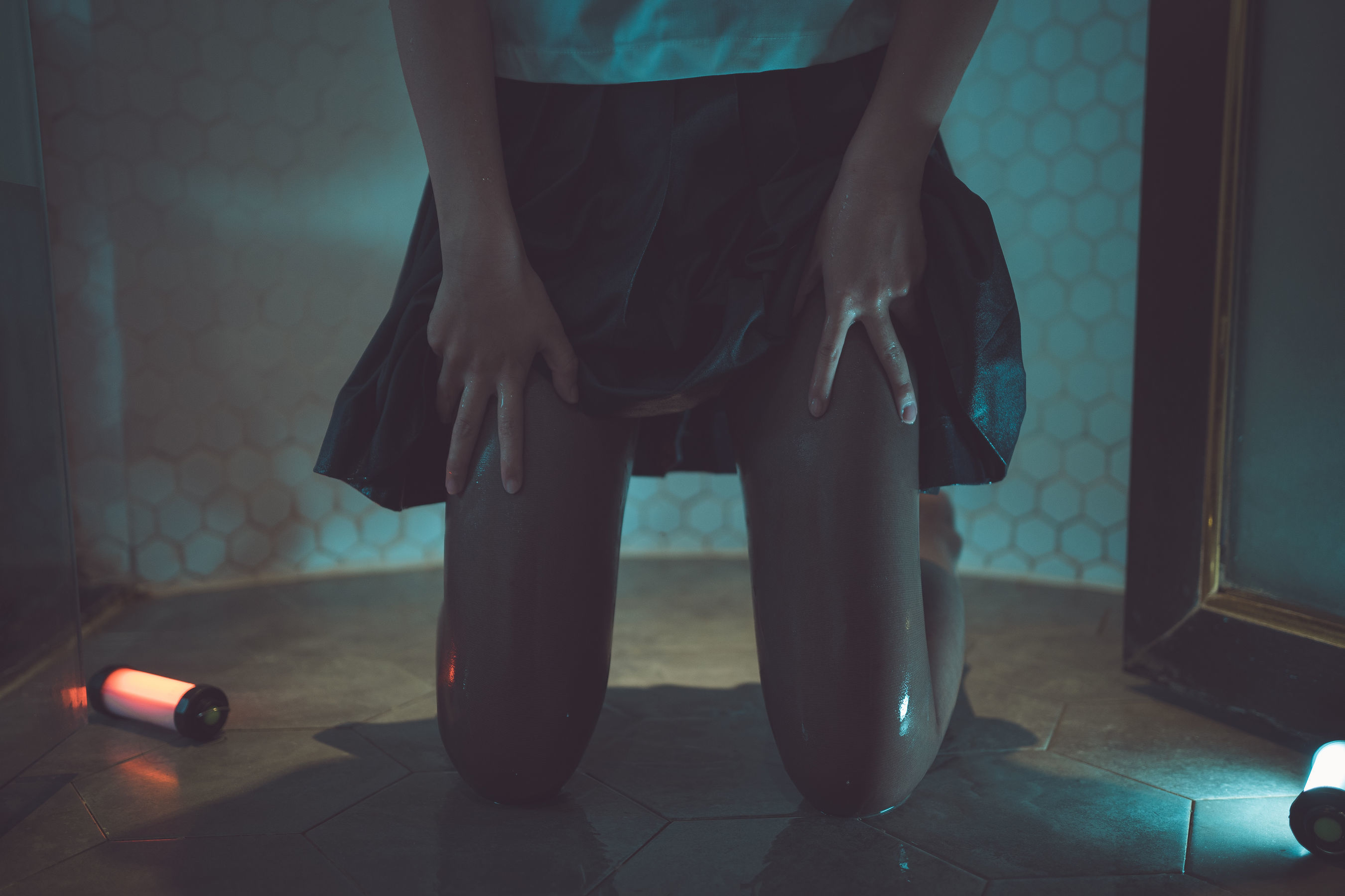 [萝莉COS] 面饼仙儿 - 脑内少女 浴缸黑丝