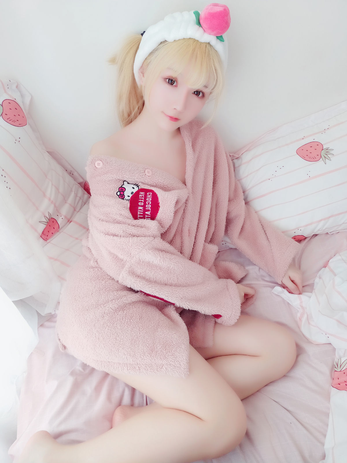 [萝莉COS] 星之迟迟 VOL.01 粉红泡泡包
