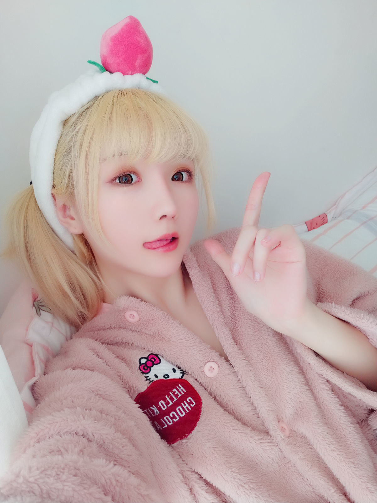 [萝莉COS] 星之迟迟 VOL.01 粉红泡泡包