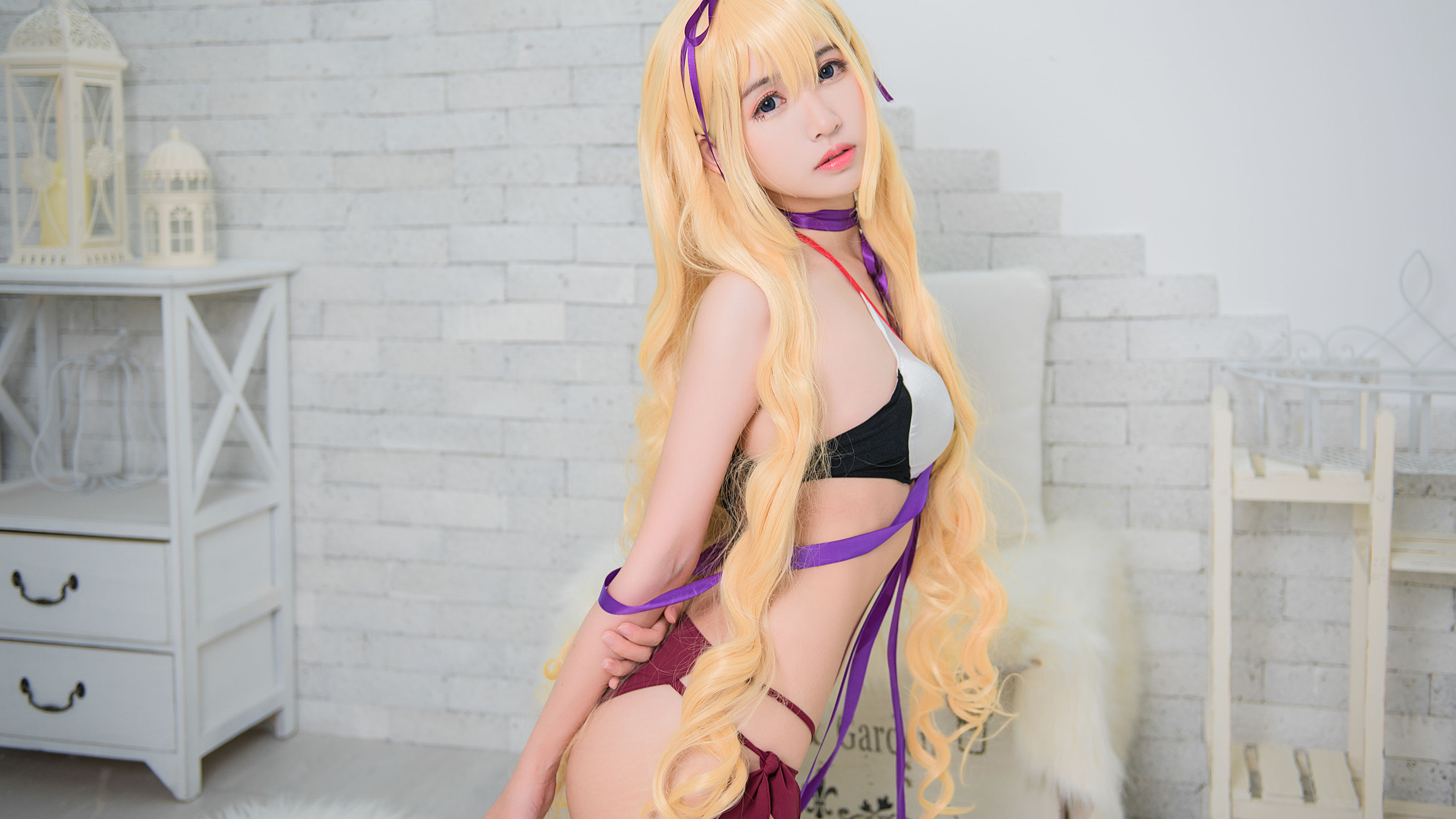 [萝莉COS] 鳗鱼霏儿 - 性感吊带睡裙