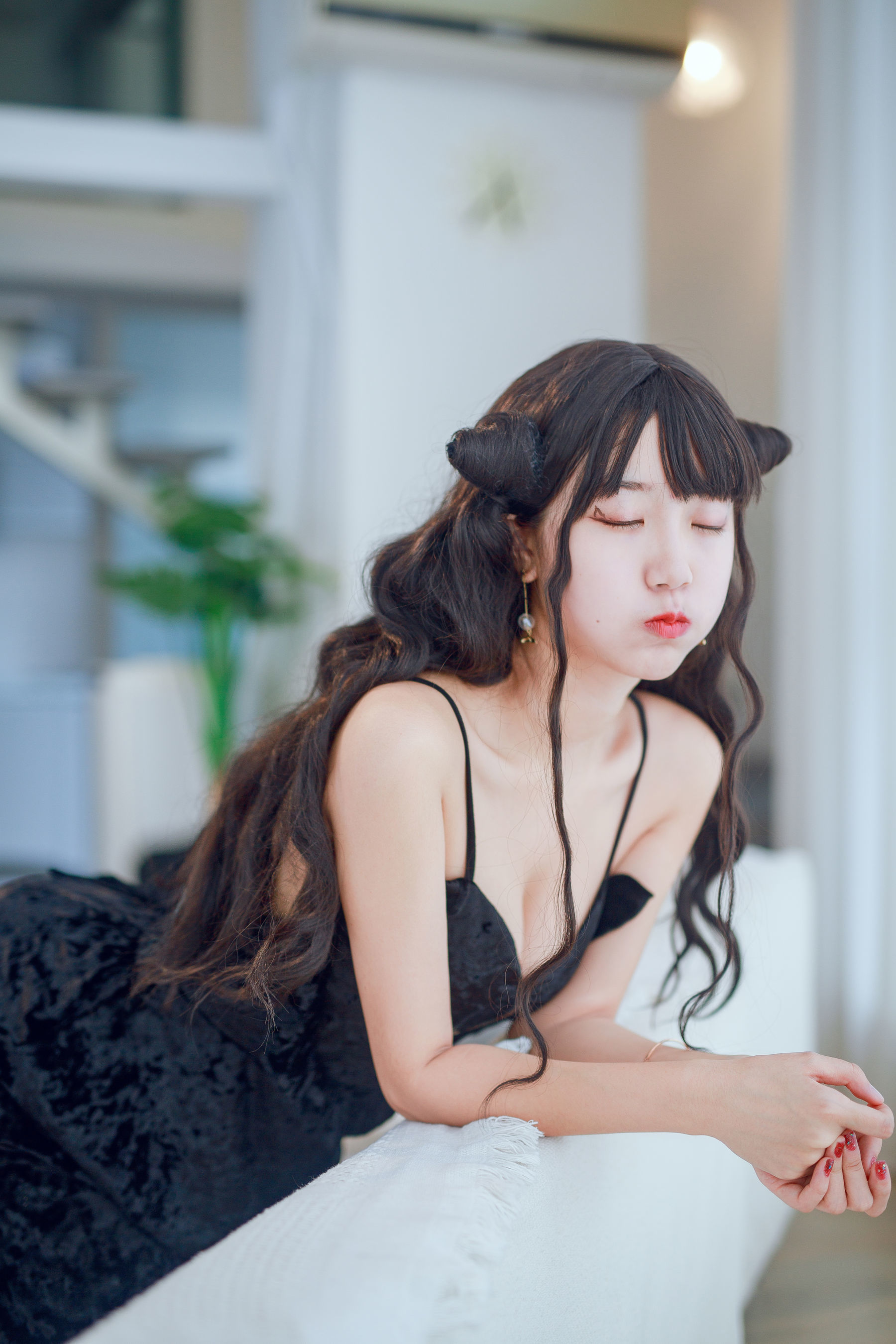 [萝莉COS] 黑川 - 小恶魔黑裙子