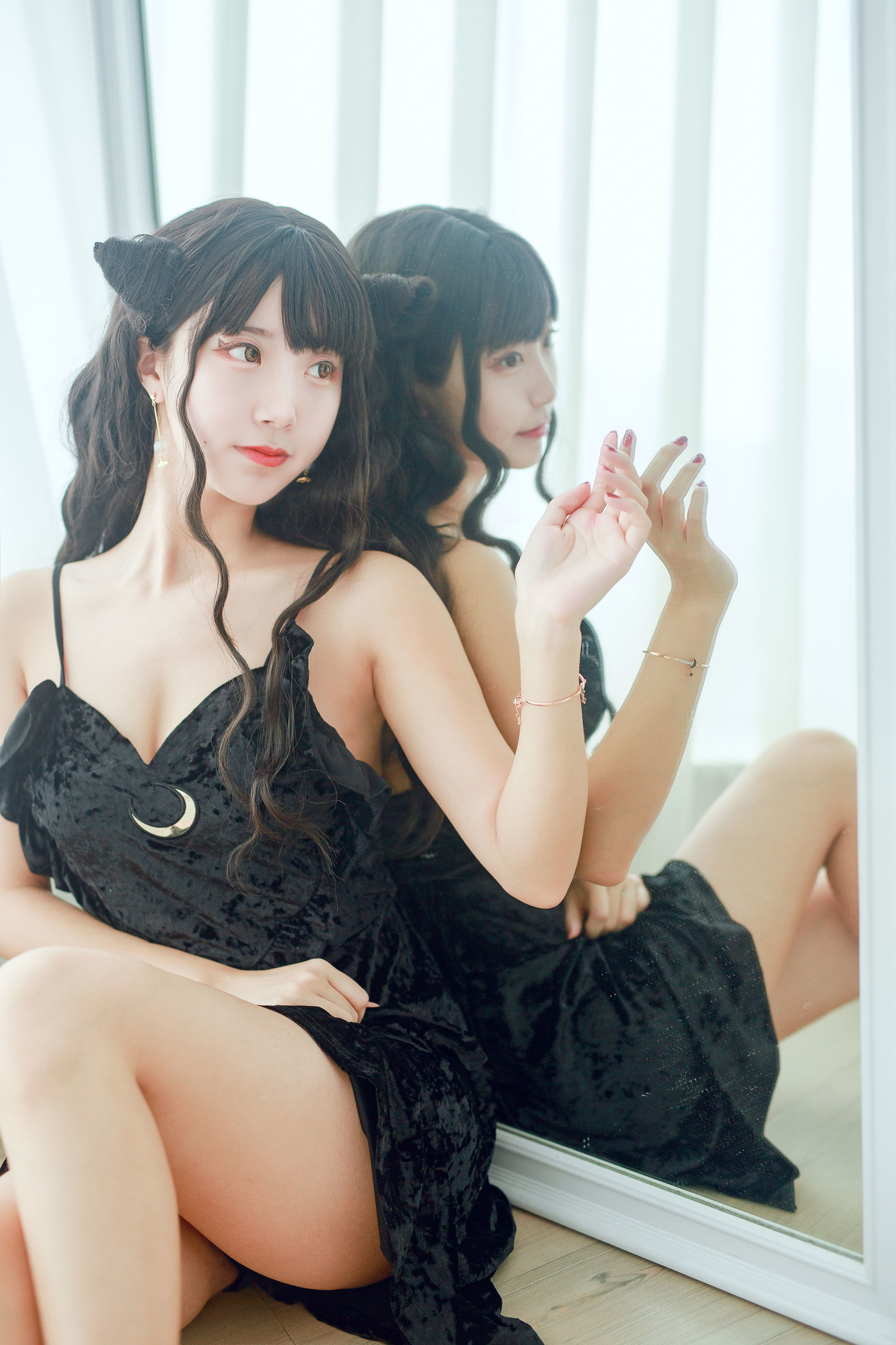 [萝莉COS] 黑川 - 小恶魔黑裙子