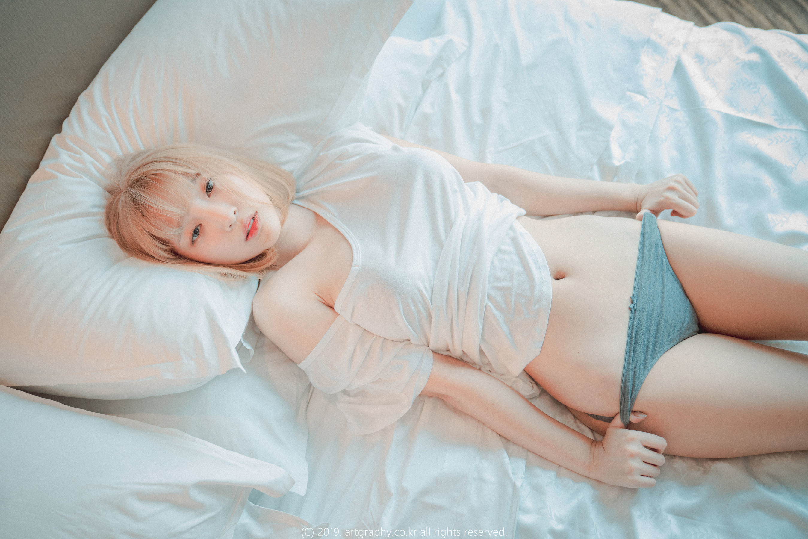 [ARTGRAVIA] VOL.062 巨乳少女姜仁卿 - 丁字裤+T恤衫+网袜兔女郎