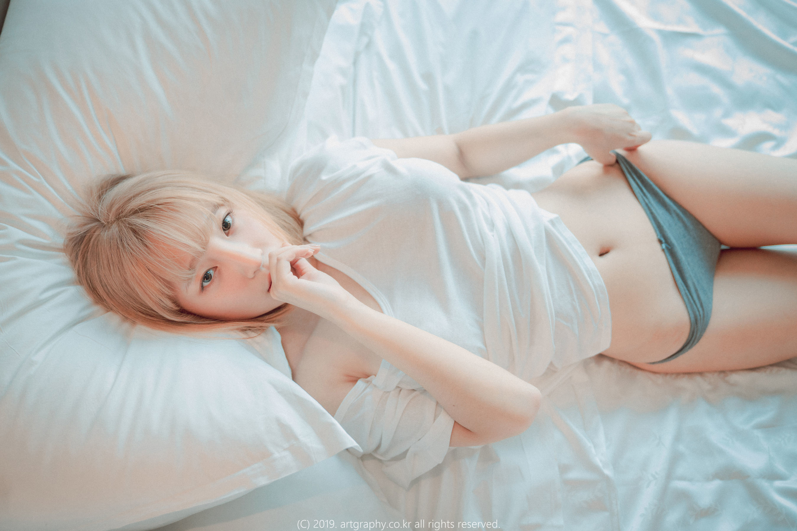 [ARTGRAVIA] VOL.062 巨乳少女姜仁卿 - 丁字裤+T恤衫+网袜兔女郎