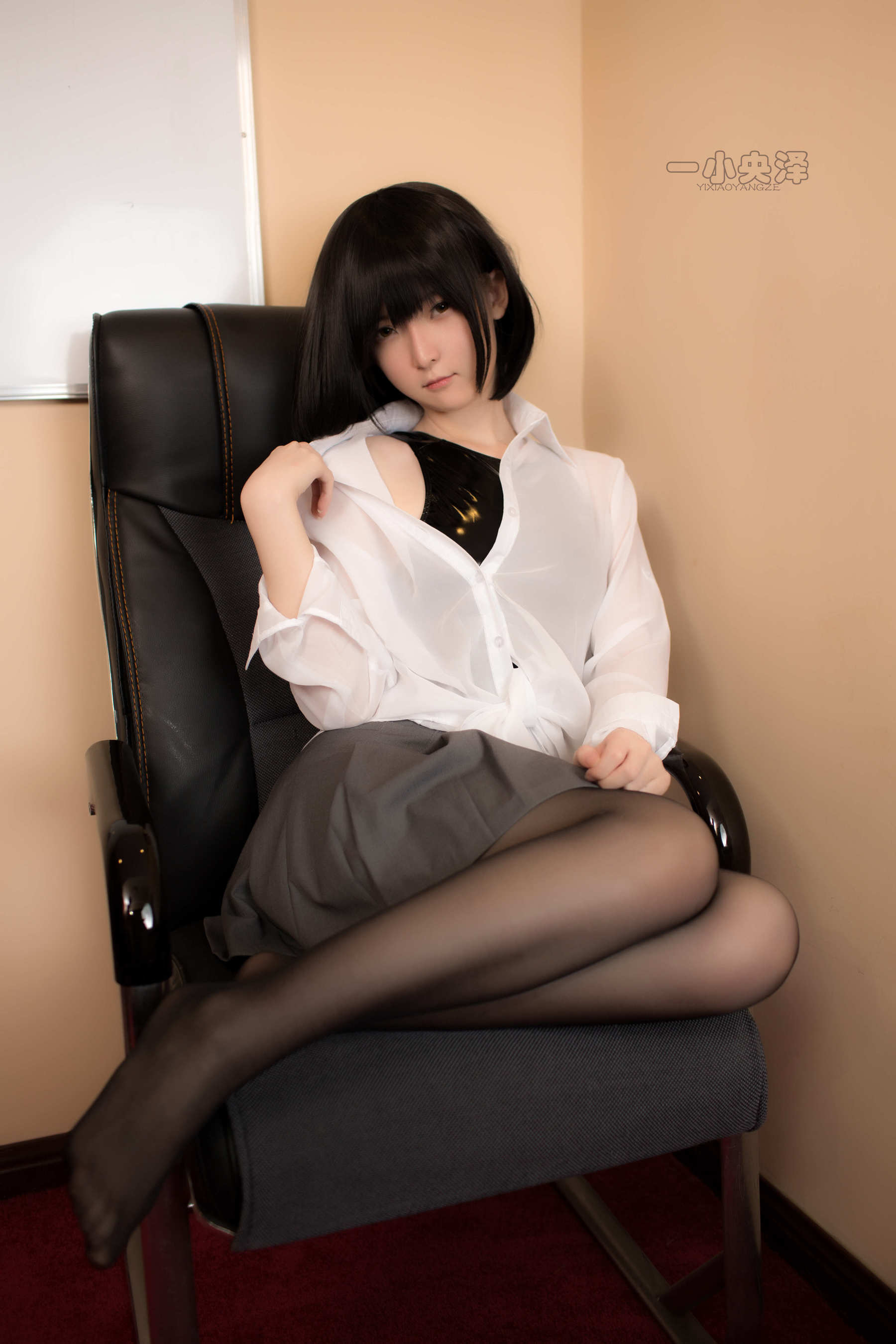 [萝莉COS] 一小央泽 - 黑丝
