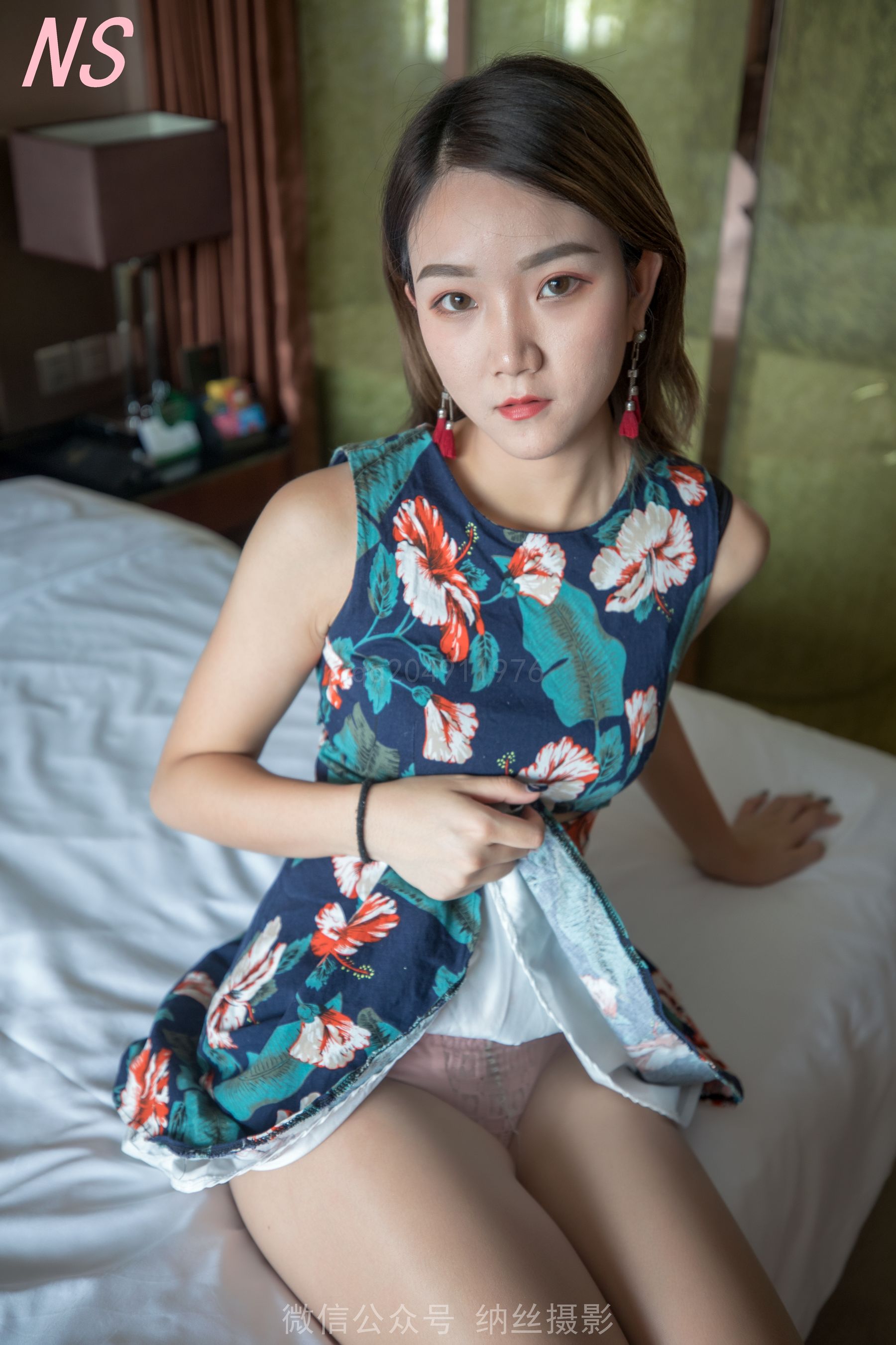 [纳丝摄影]  依依 超美腿无缝丝袜嫩脚