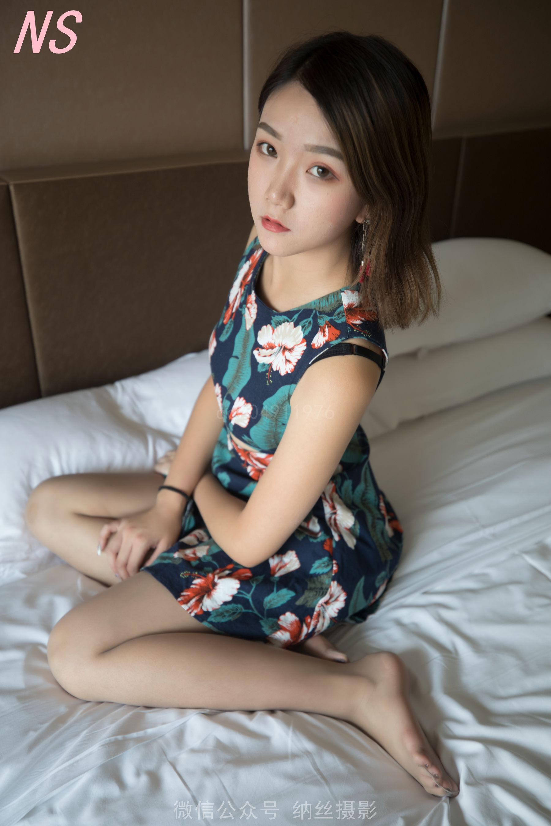 [纳丝摄影]  依依 超美腿无缝丝袜嫩脚