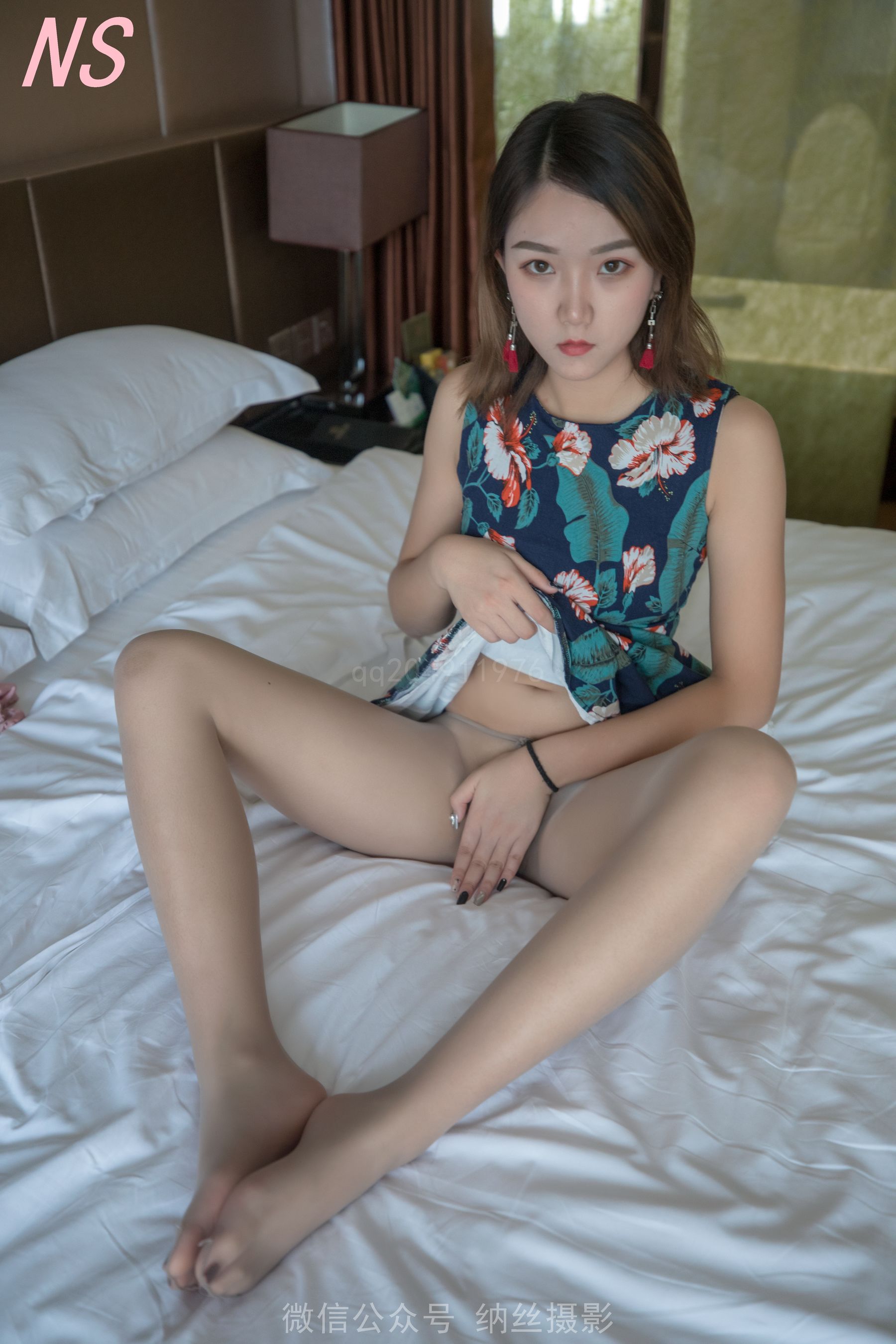 [纳丝摄影]  依依 超美腿无缝丝袜嫩脚
