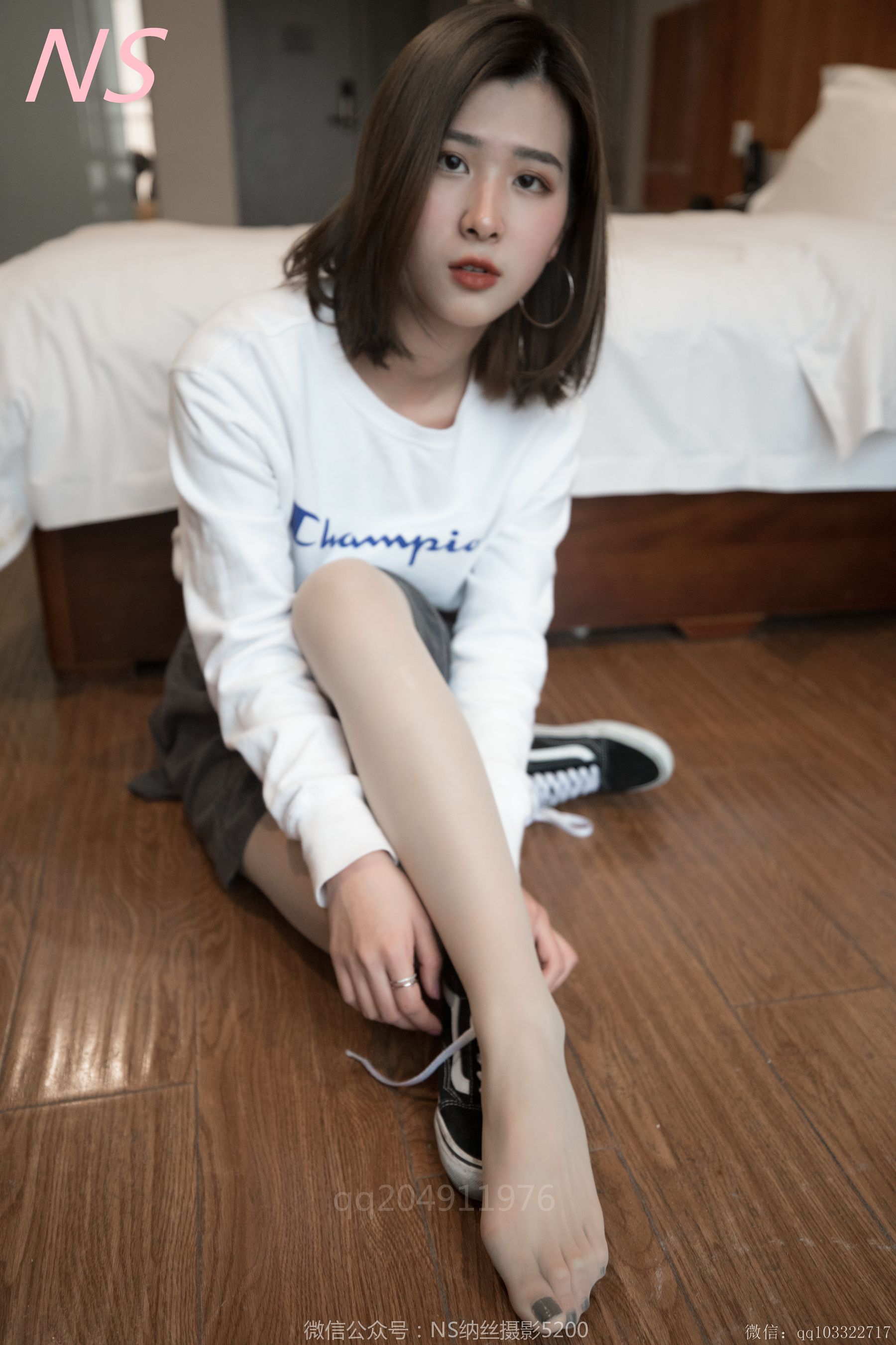 [纳丝摄影]  娜美 女神的丝袜玉足