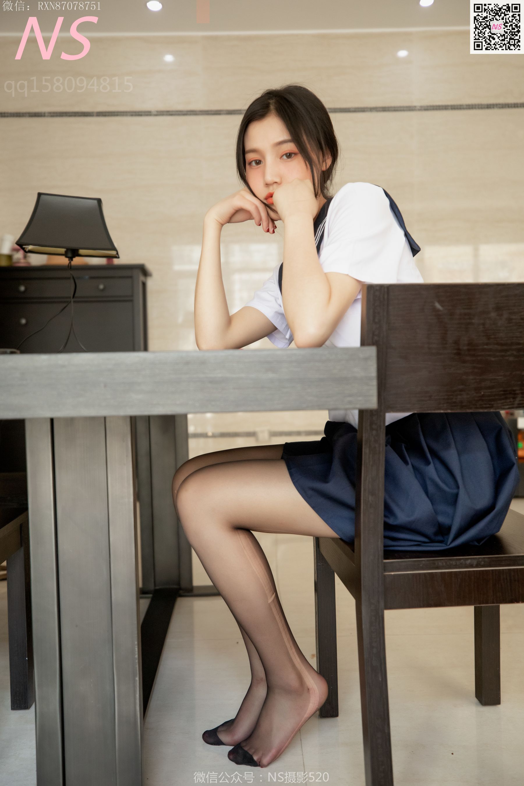 [纳丝摄影]  子涵 黑色丝袜的家居生活
