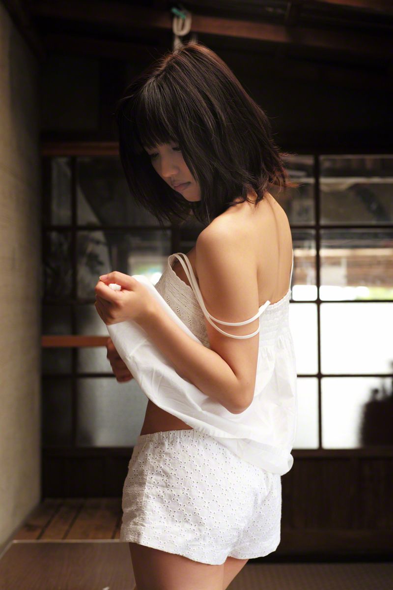 [Wanibooks] NO.130 Erina Mano 真野惠里菜/真野恵里菜