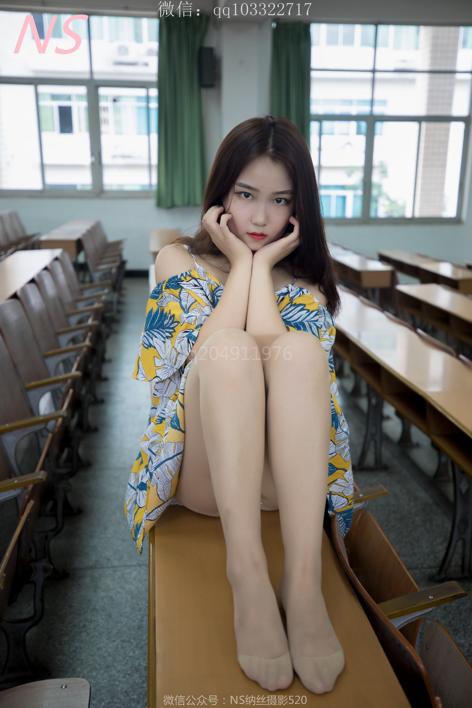 [纳丝摄影]  瑶瑶 毕业季 肉色丝袜美腿萌萌哒