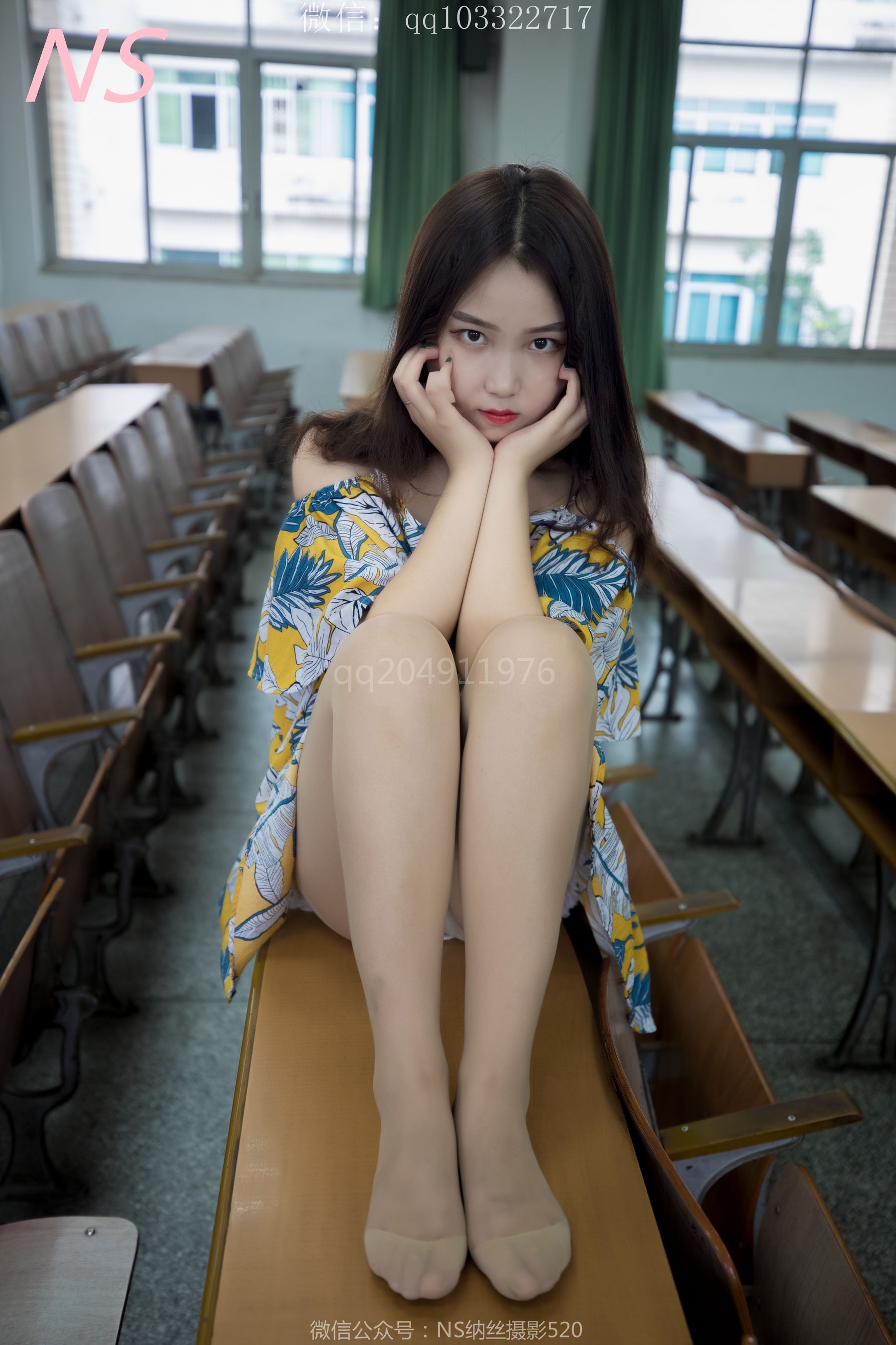 [纳丝摄影]  瑶瑶 毕业季 肉色丝袜美腿萌萌哒