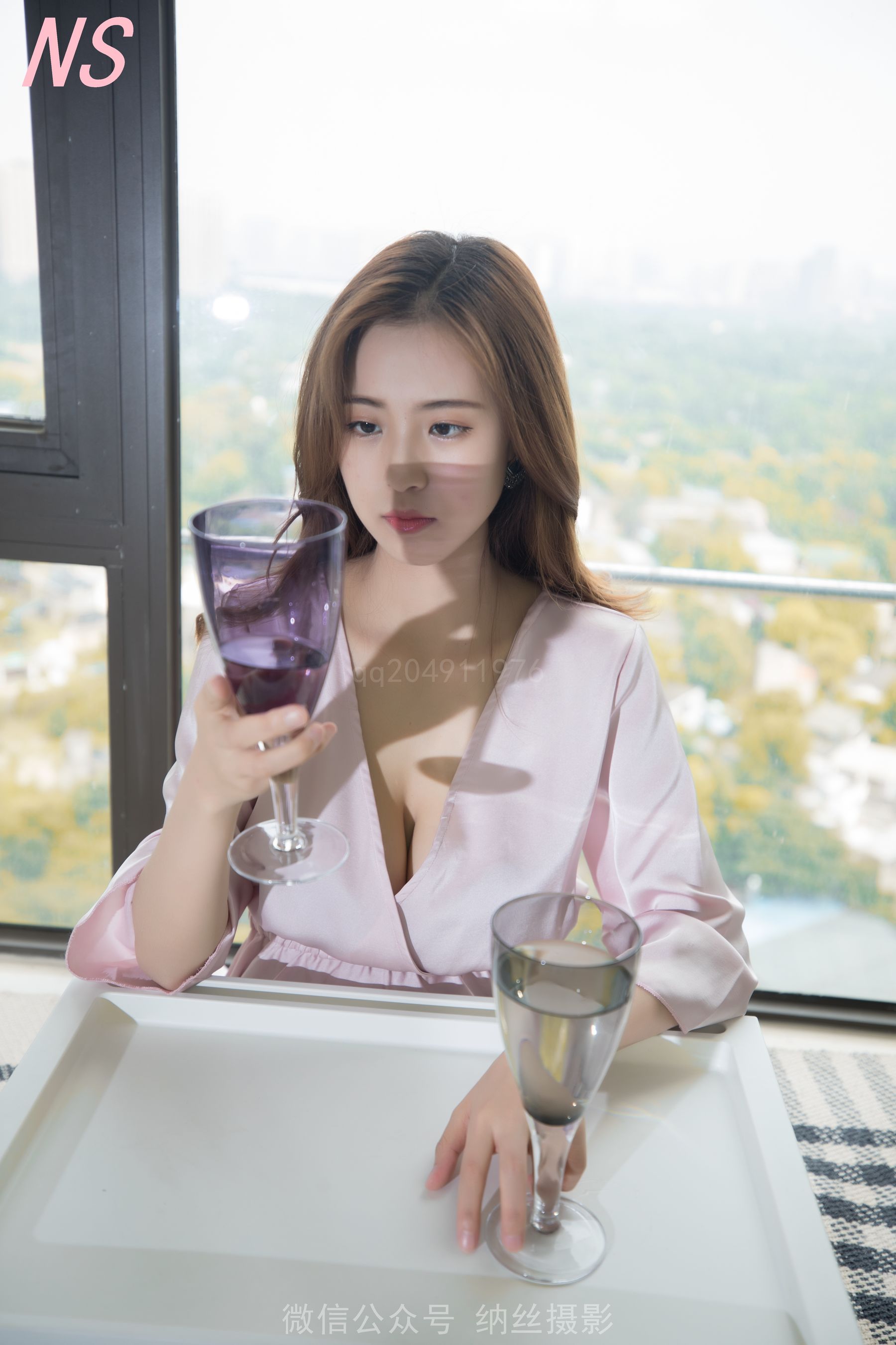 [纳丝摄影]  美女主播寒霜 睡衣诱惑