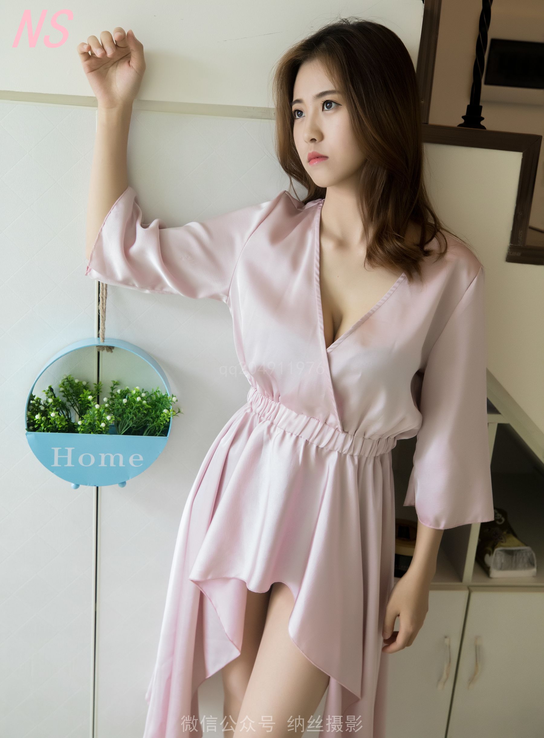 [纳丝摄影]  美女主播寒霜 睡衣诱惑