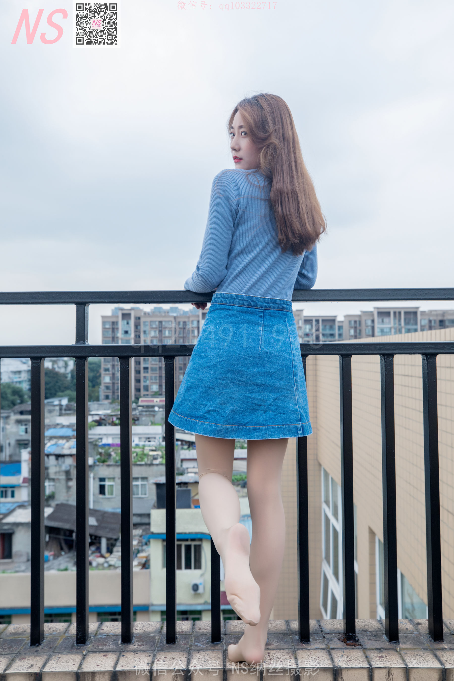 [纳丝摄影]  舒怡 女神天台肉色丝袜