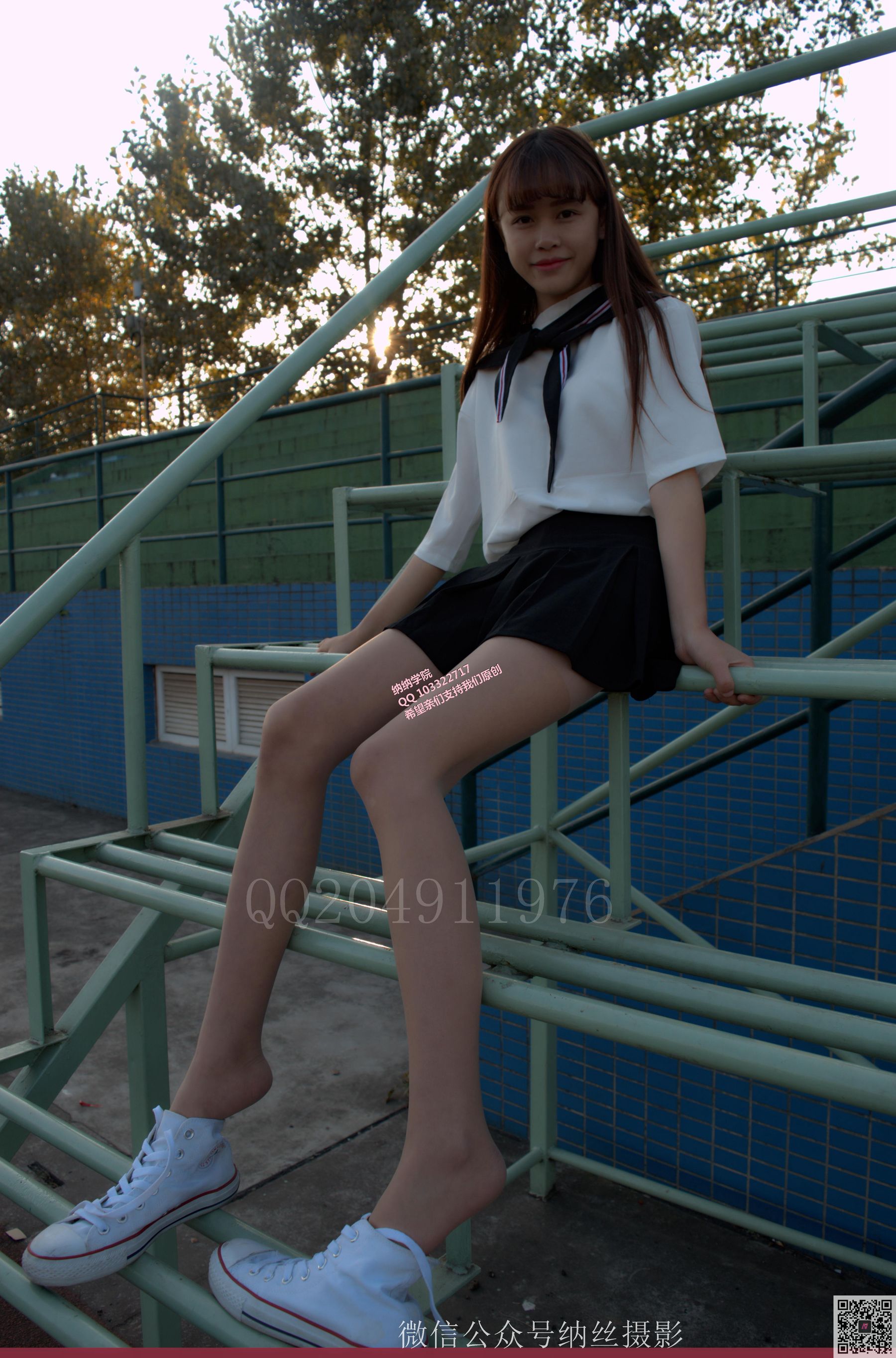 [纳丝摄影] NO.013 霜儿 JK户外肉丝美腿