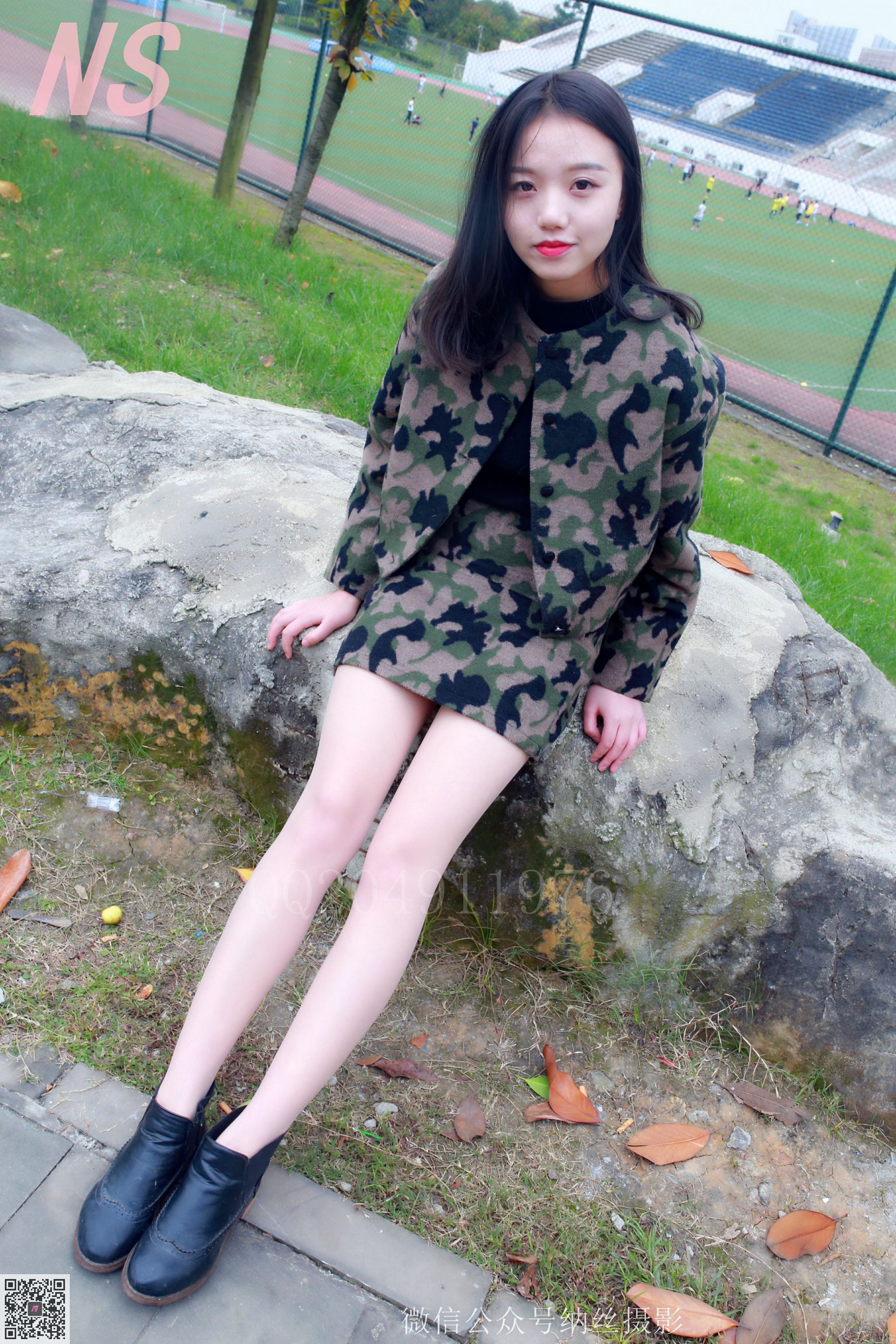 [纳丝摄影] NO.095 微微 迷彩少女户外肉丝