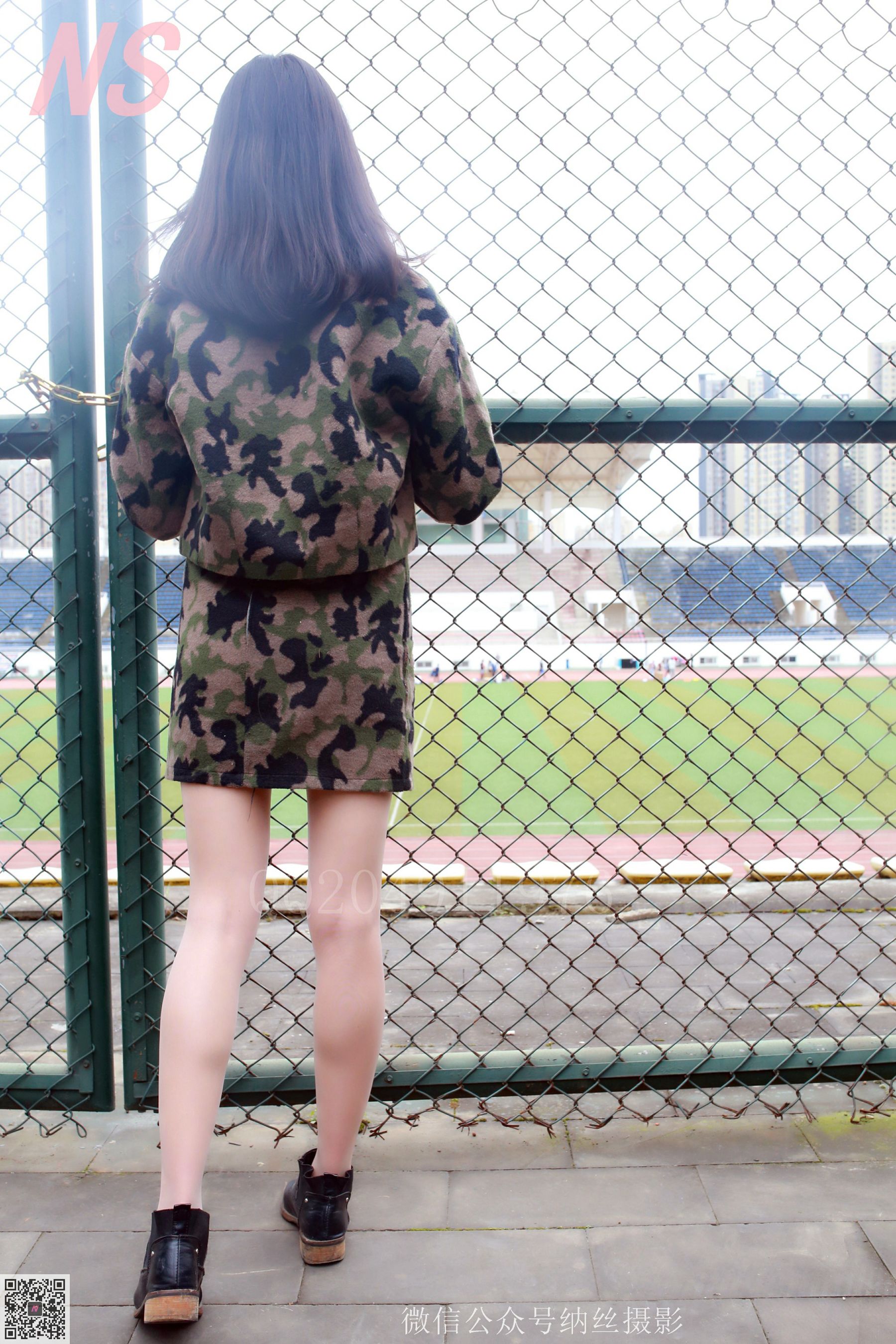 [纳丝摄影] NO.095 微微 迷彩少女户外肉丝