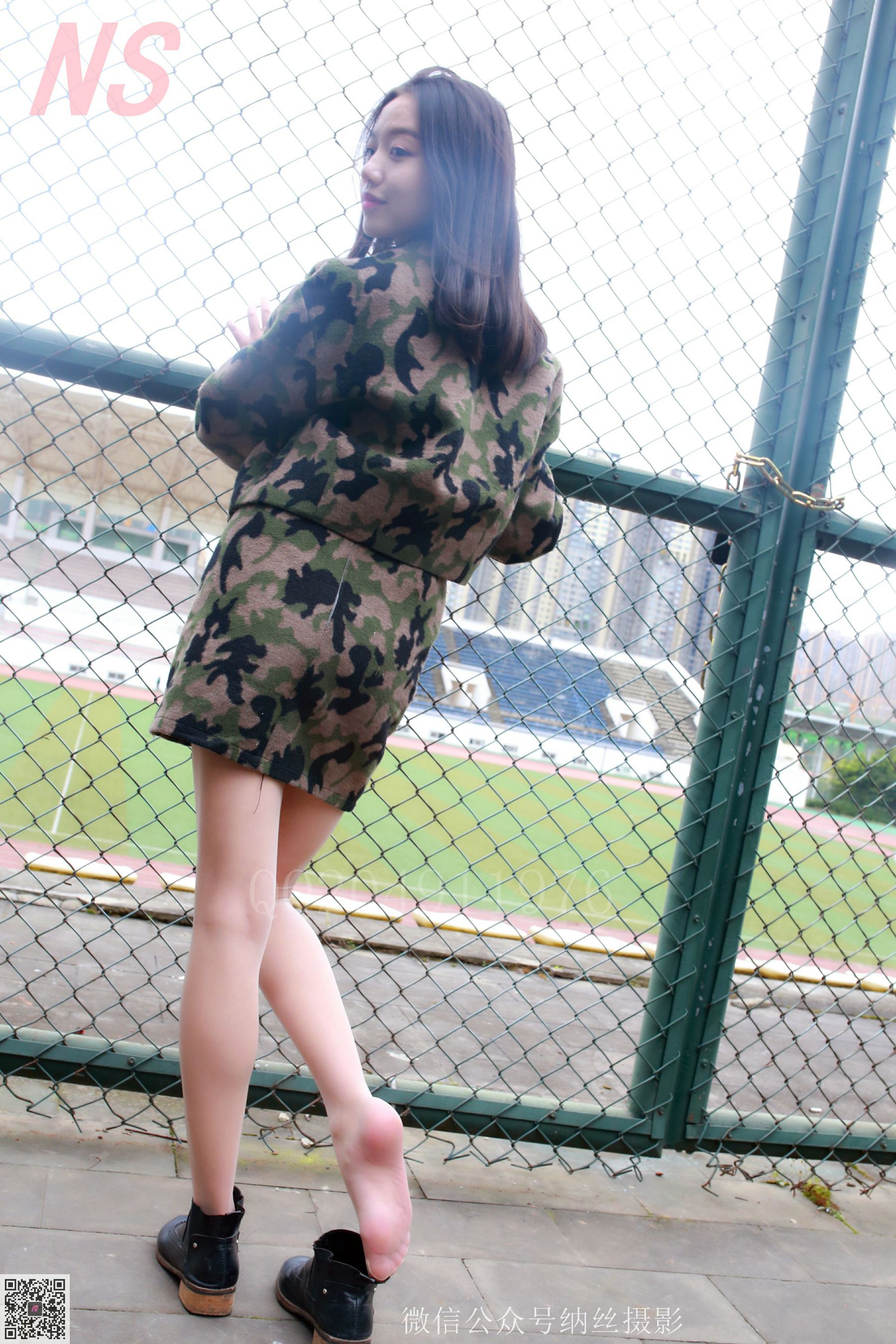 [纳丝摄影] NO.095 微微 迷彩少女户外肉丝