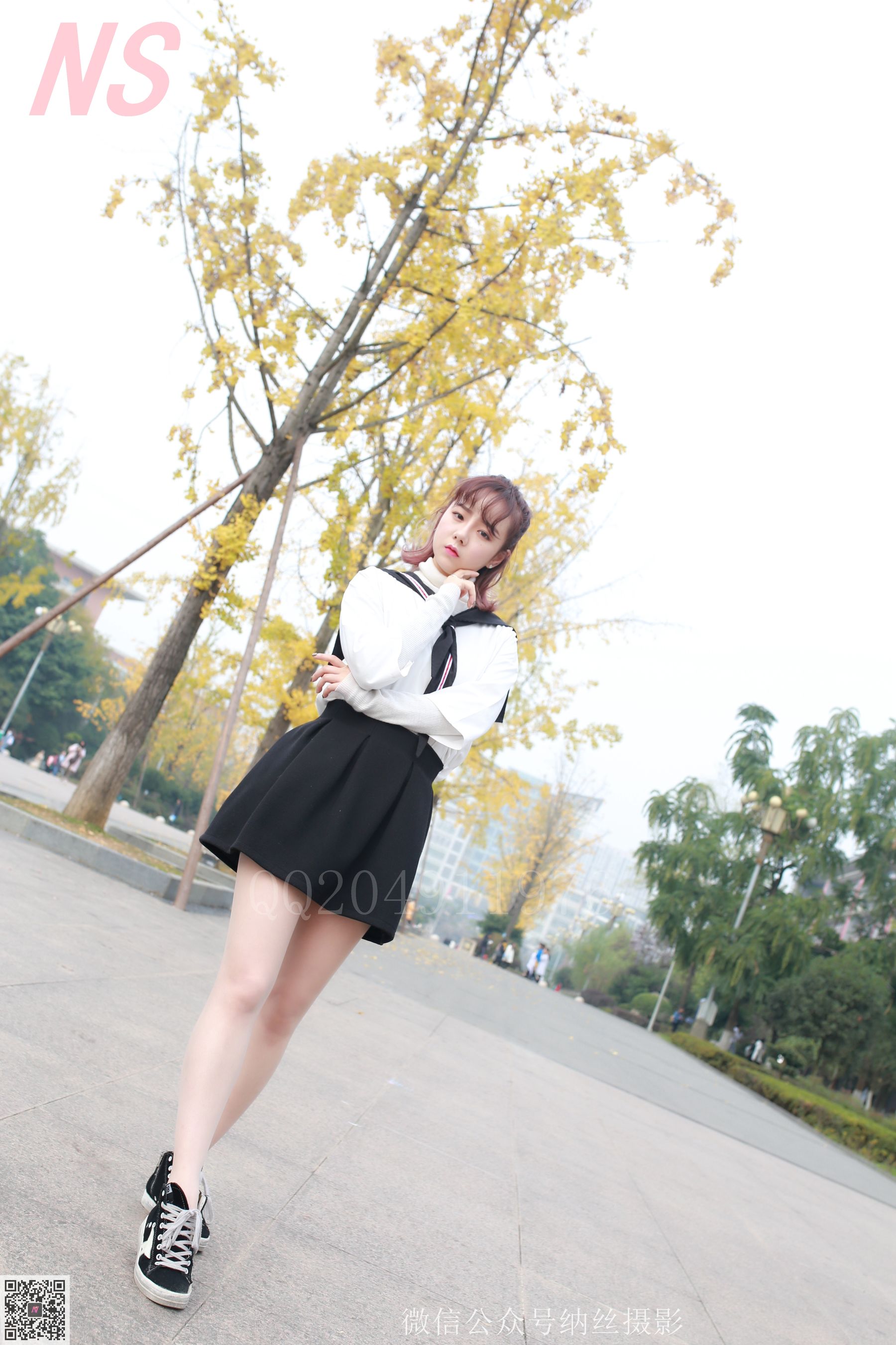 [纳丝摄影] NO.100 然然 大学校园丝袜美足