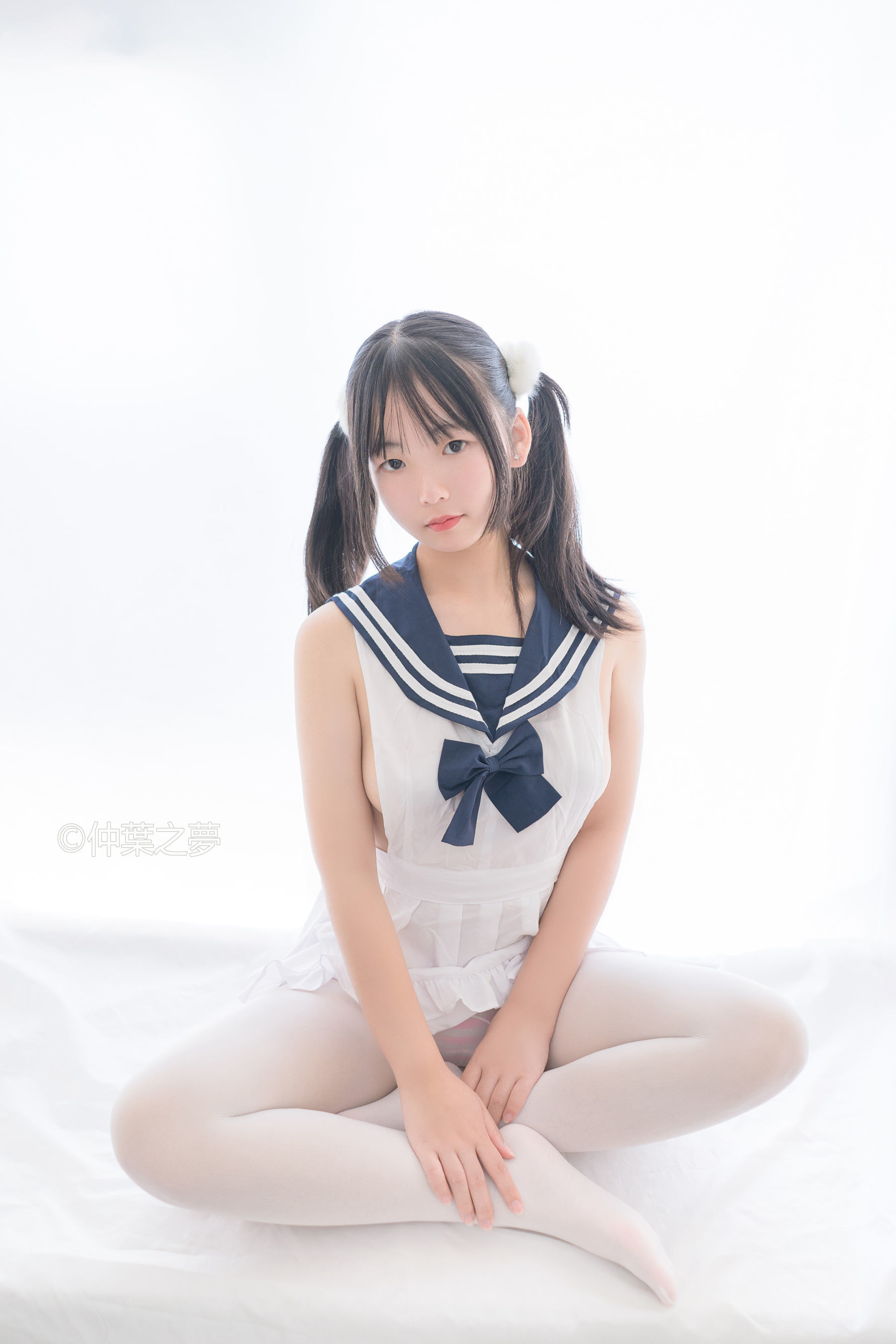 [轻兰映画] Grand.002 美代Miyo 情趣水手服