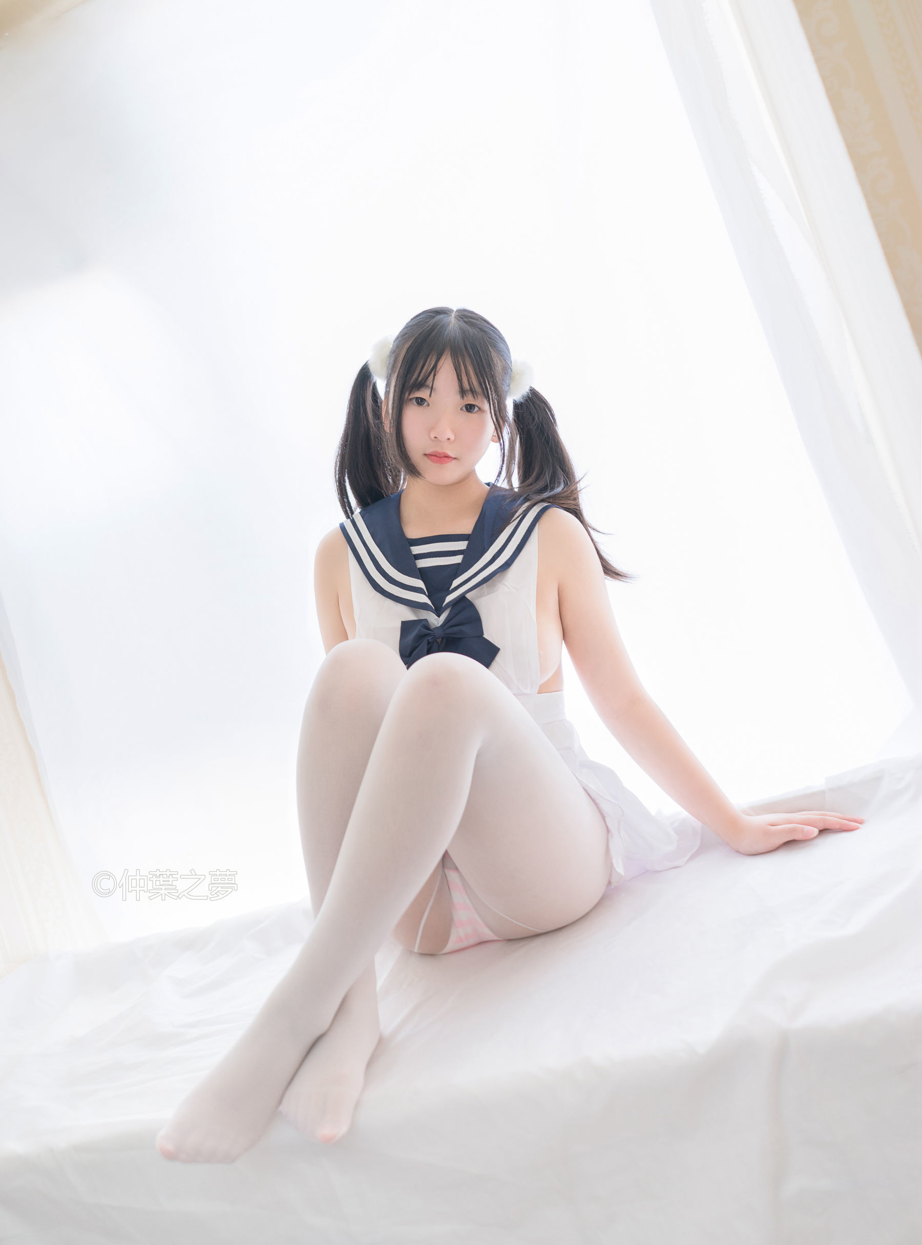 [轻兰映画] Grand.002 美代Miyo 情趣水手服