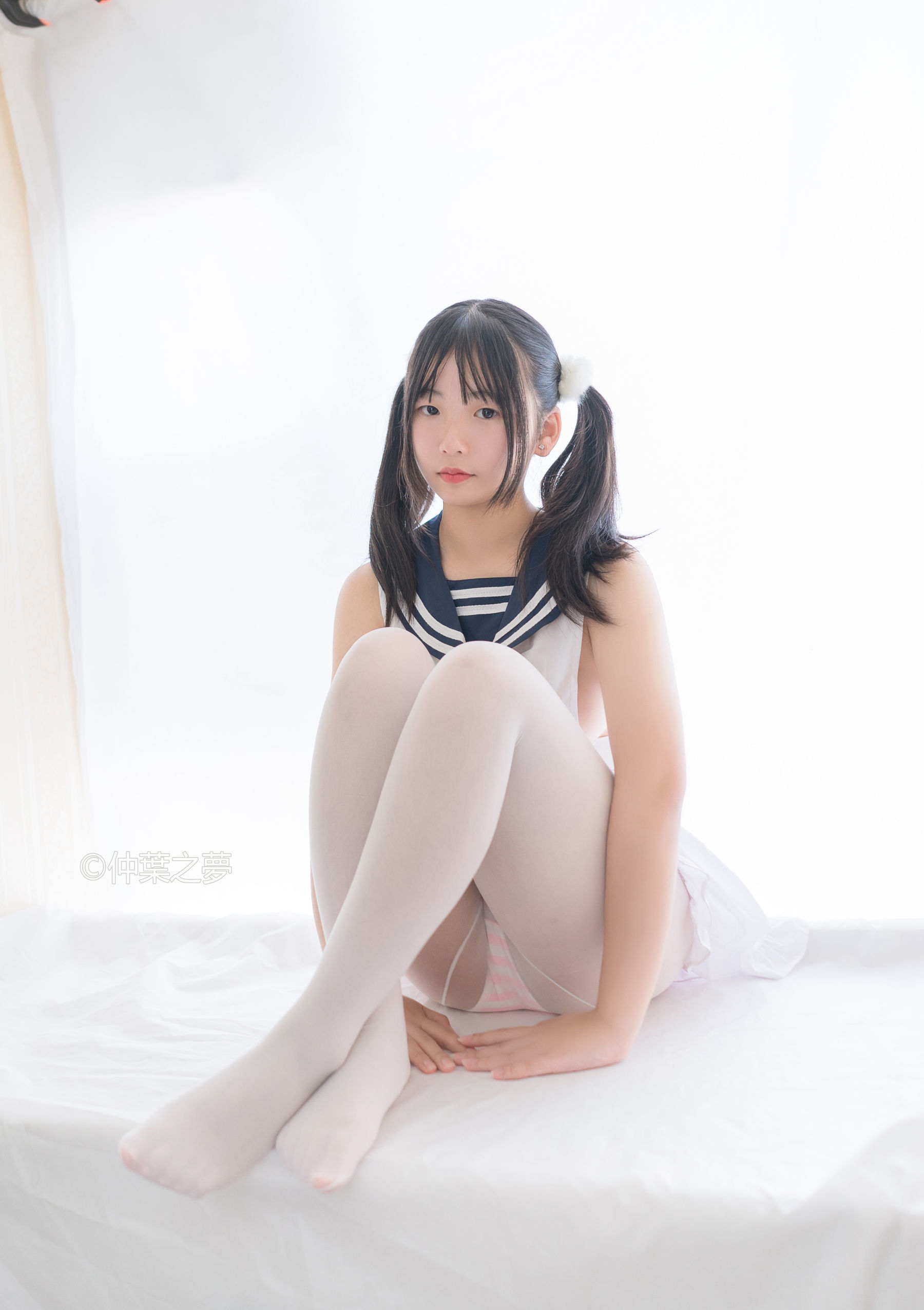 [轻兰映画] Grand.002 美代Miyo 情趣水手服