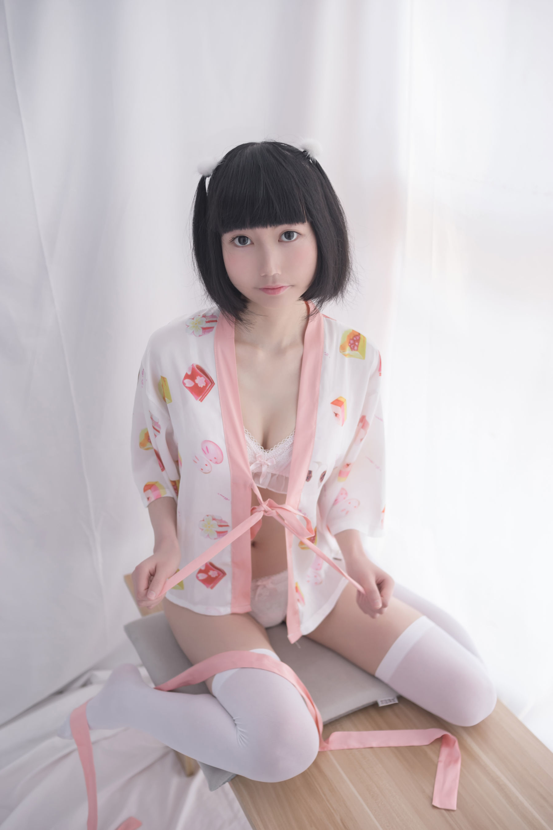 [轻兰映画] SPL.004  妹妹头少女的白丝