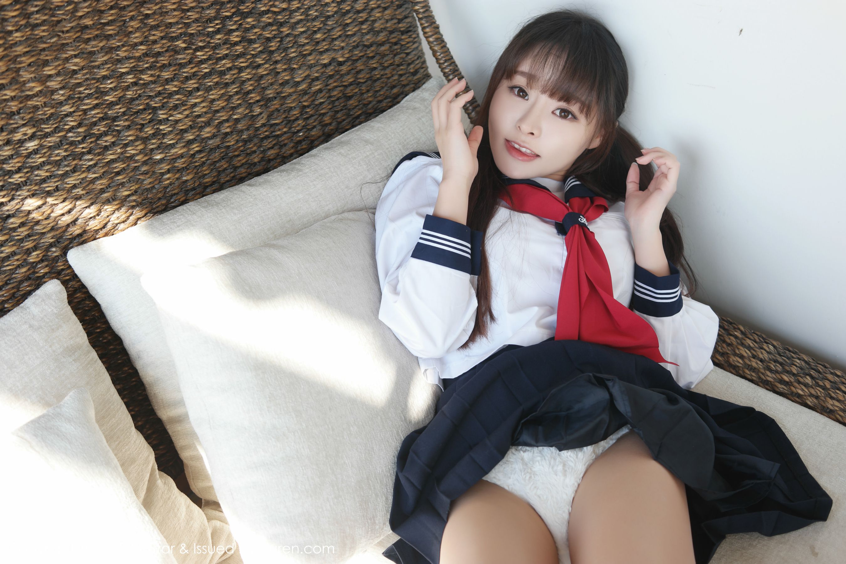 柳侑绮Sevenbaby《大理旅拍》水手服诱惑少女 [模范学院MFStar] Vol.002