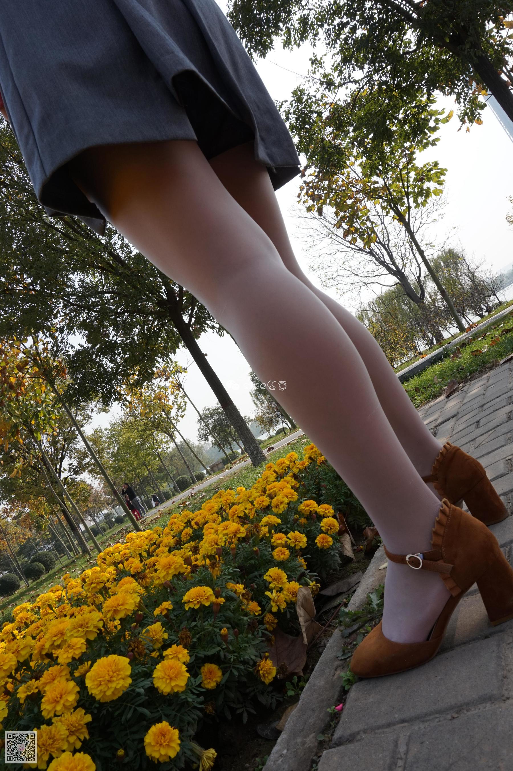 [丝意SIEE] 鱼鱼 花丛中的肉丝