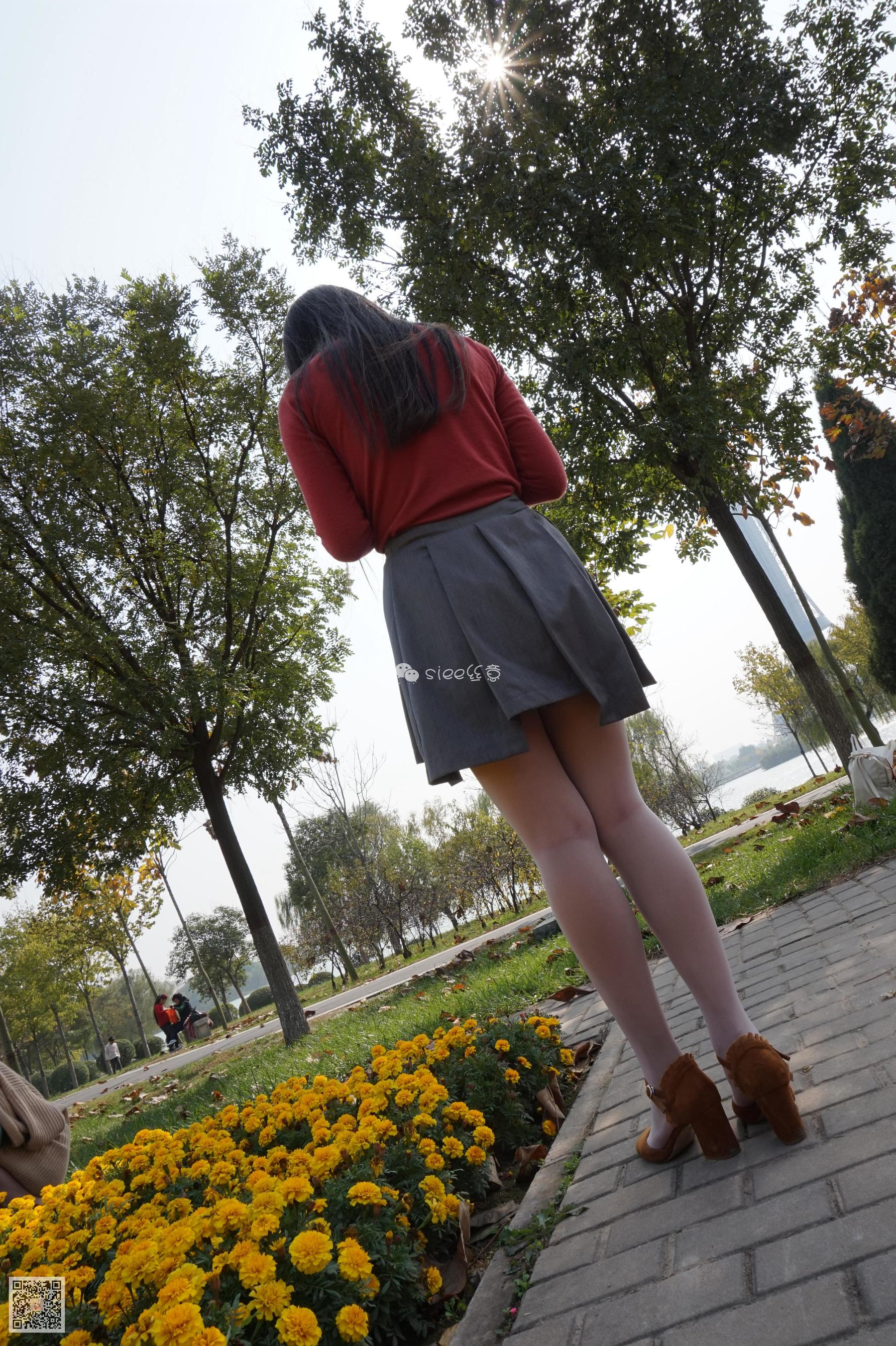 [丝意SIEE] 鱼鱼 花丛中的肉丝