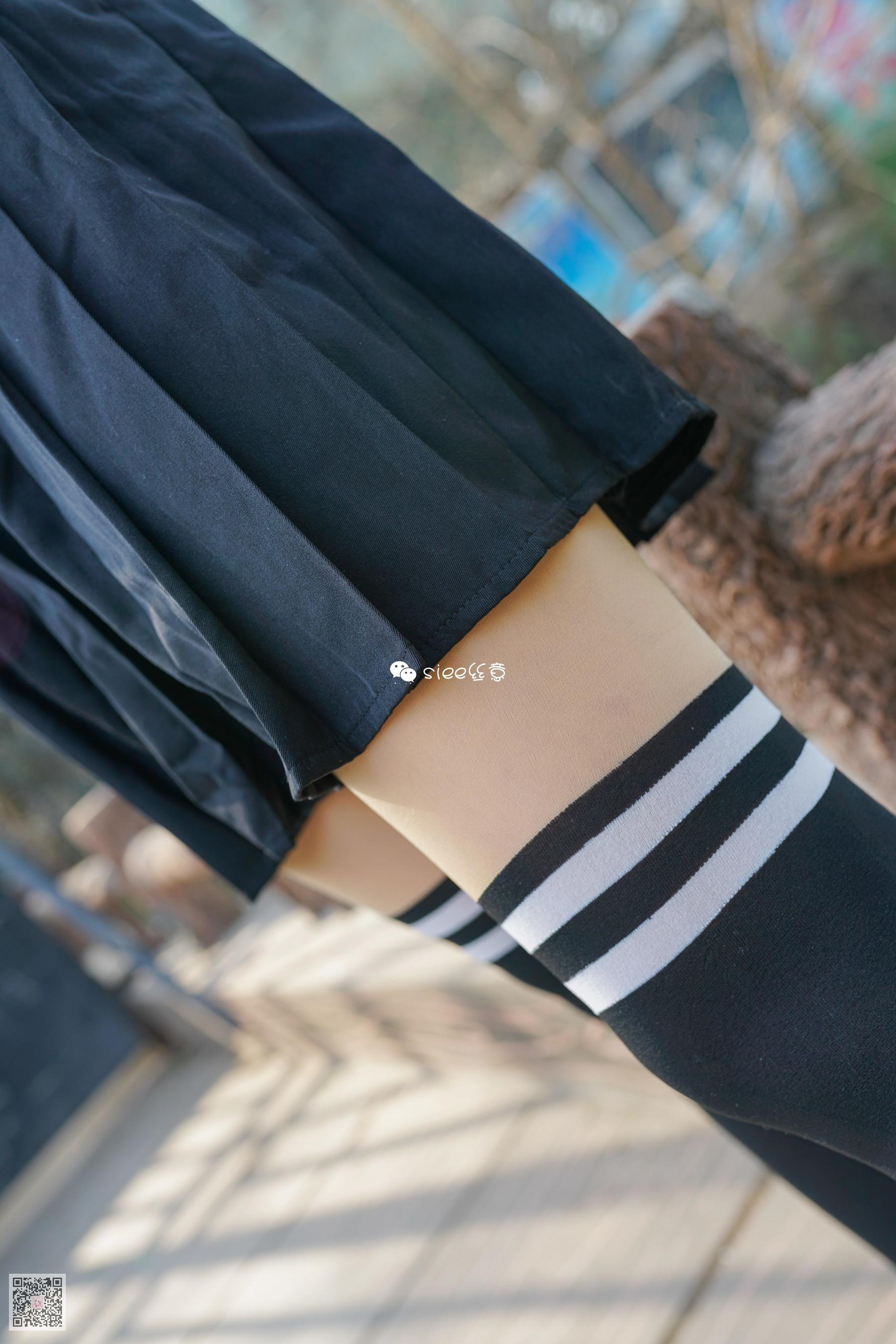 [丝意SIEE] 小月 害羞的学生袜