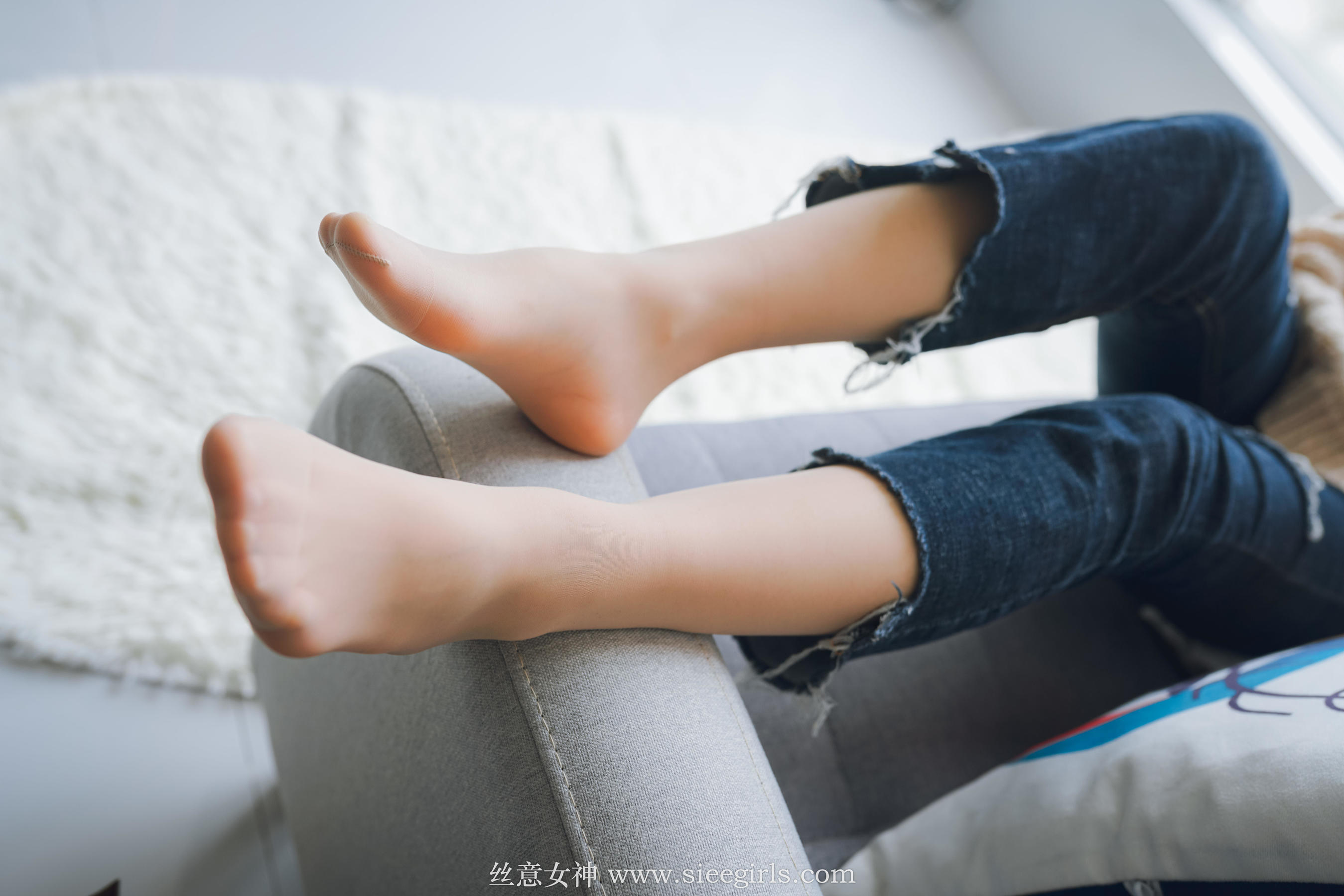 [丝意SIEE] 含含&圆圆 镜中姐妹（下）