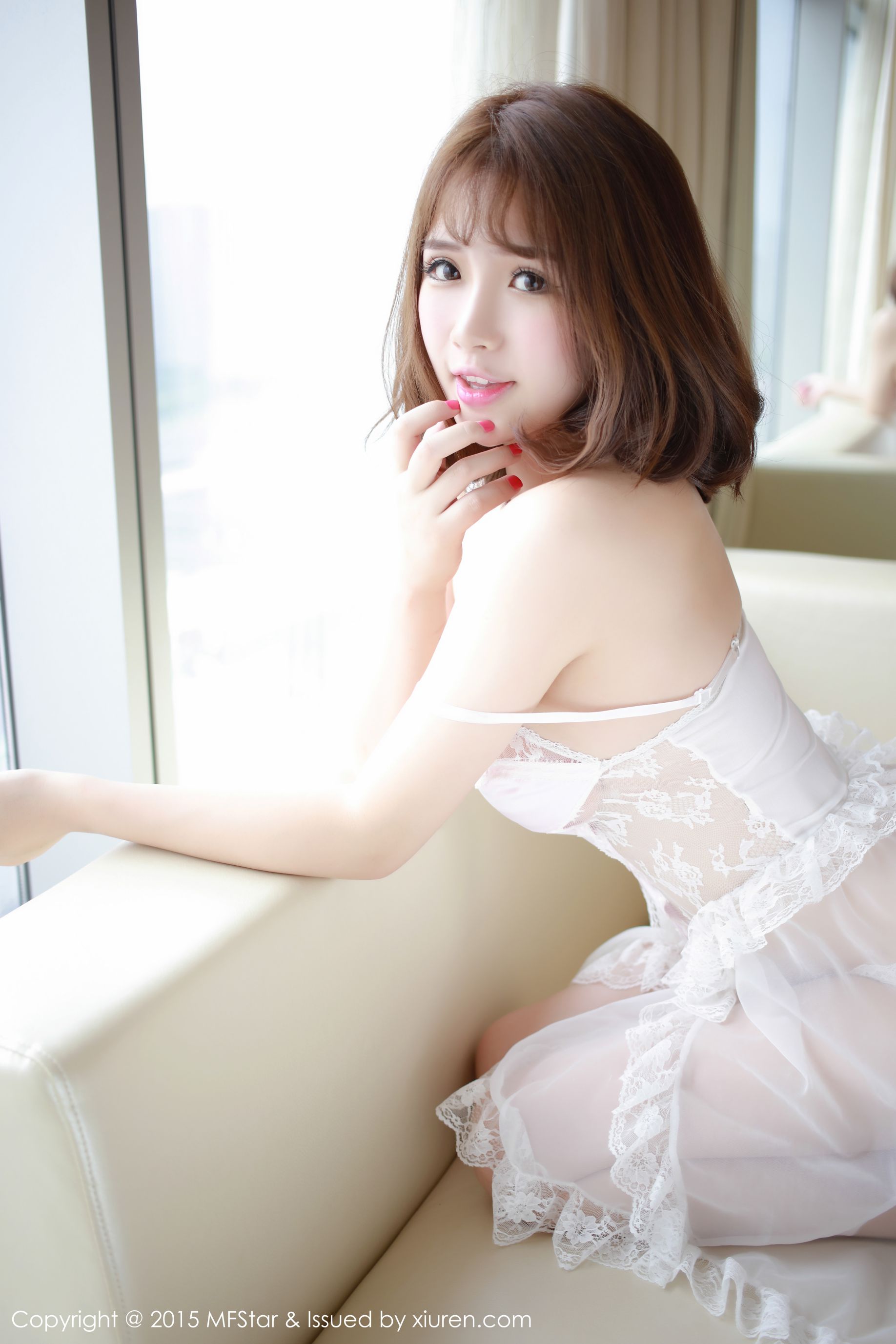 徐cake《粉嫩粉嫩的养眼妹子》 [模范学院MFStar] Vol.012