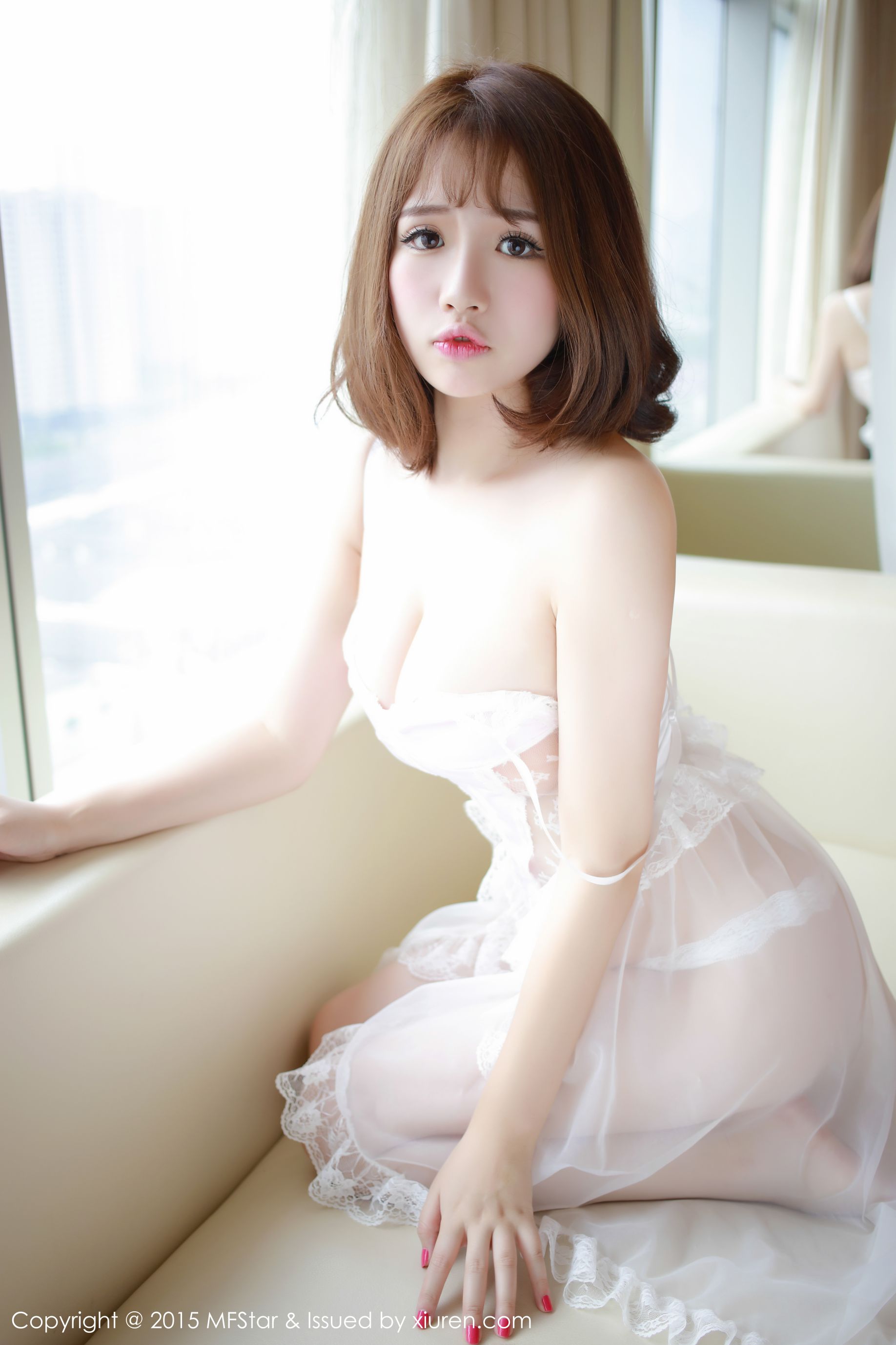 徐cake《粉嫩粉嫩的养眼妹子》 [模范学院MFStar] Vol.012
