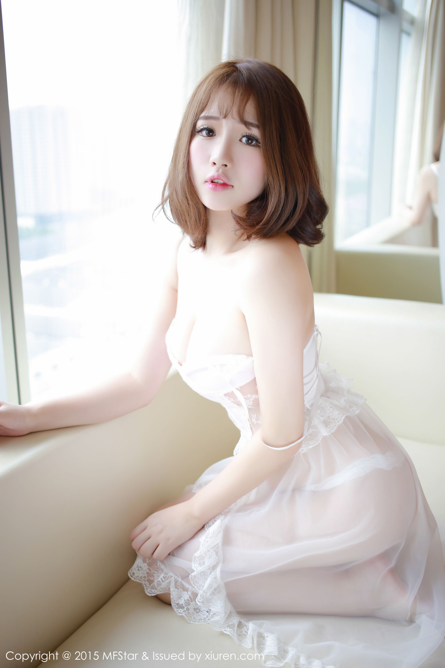 徐cake《粉嫩粉嫩的养眼妹子》 [模范学院MFStar] Vol.012