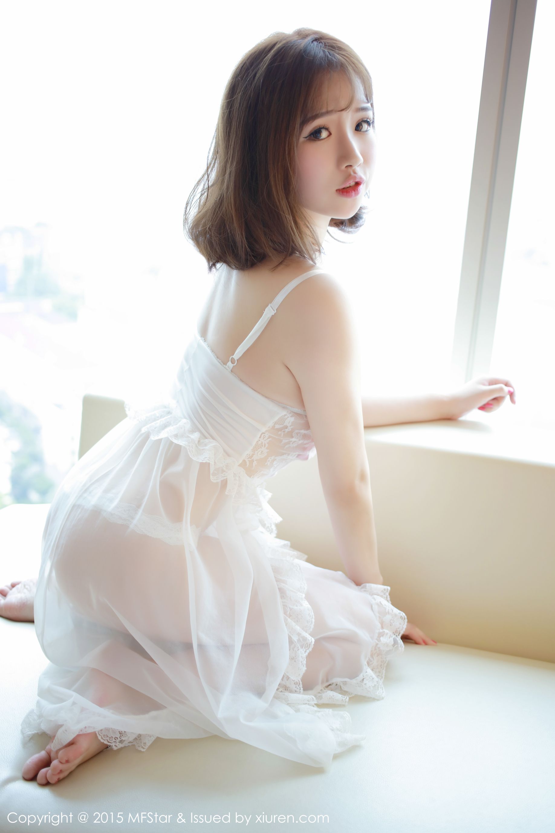 徐cake《粉嫩粉嫩的养眼妹子》 [模范学院MFStar] Vol.012