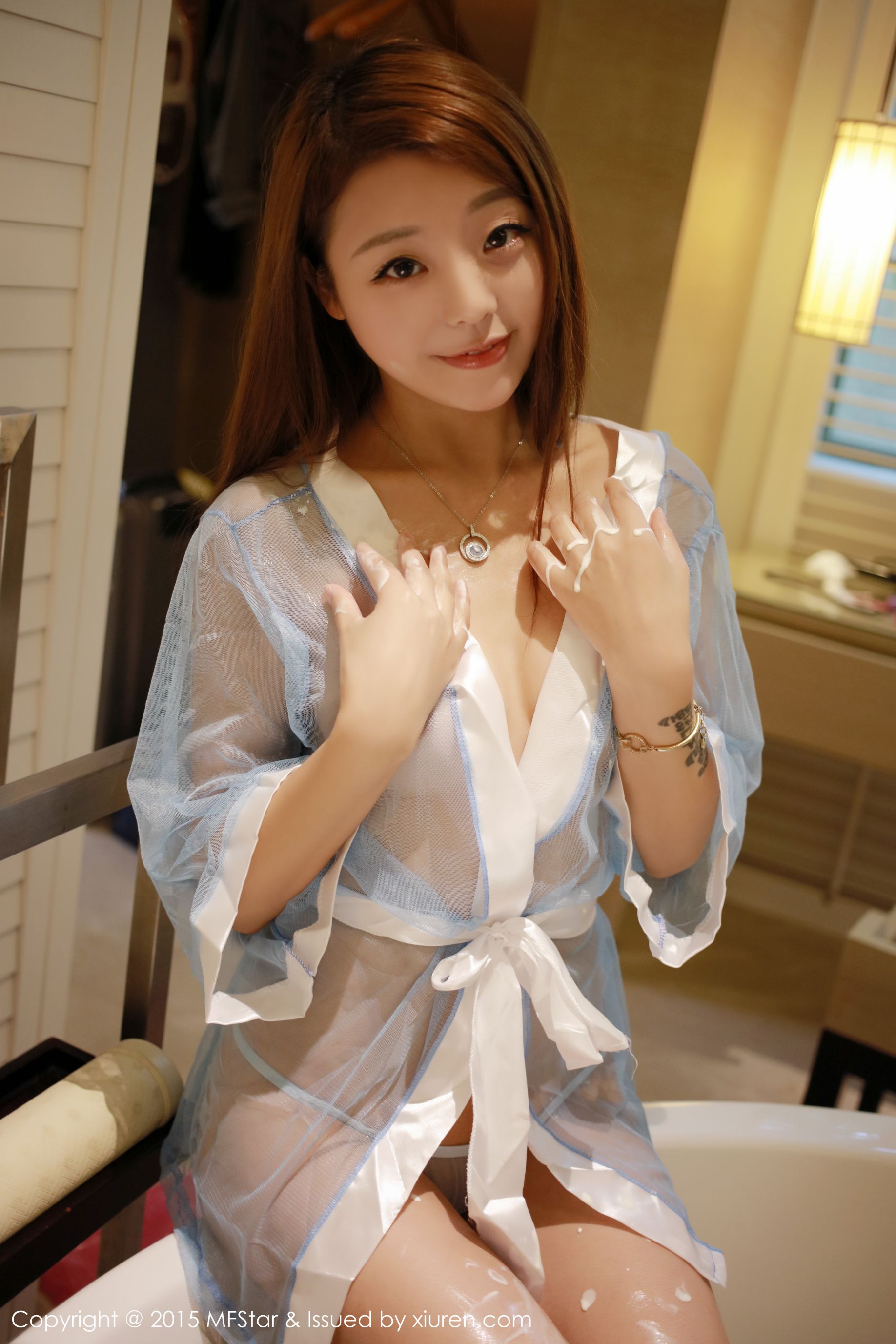 佘贝拉bella《三亚旅拍》 [模范学院MFStar] Vol.031
