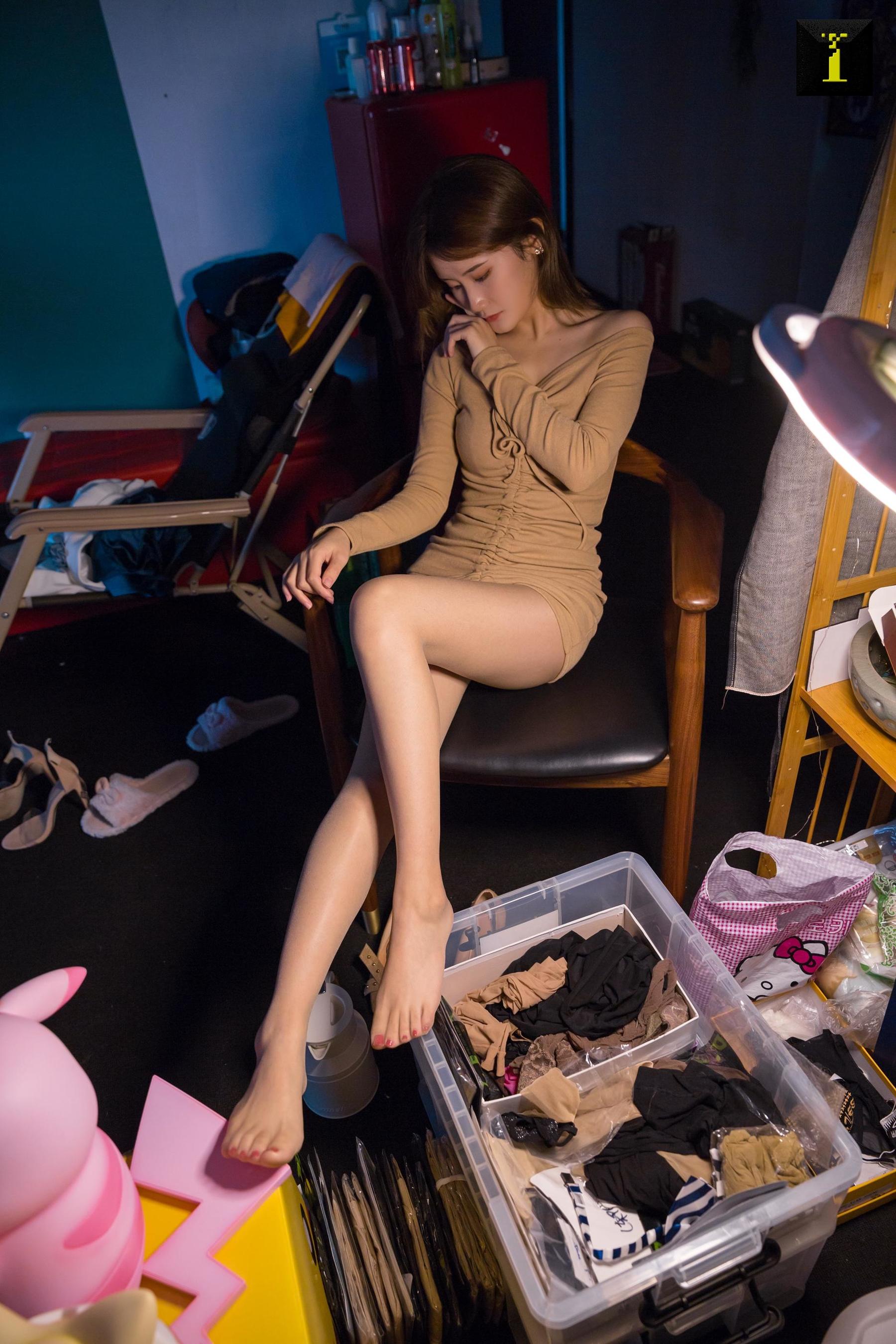 [异思趣向IESS] 紫薇 《仓库小妹》