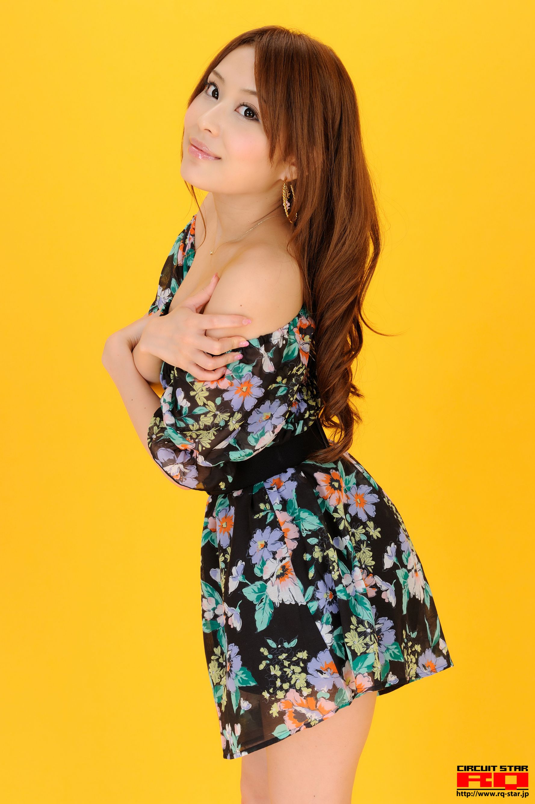 [RQ-STAR] NO.00342 Mai Asano 浅野舞 Private Dress 写真集